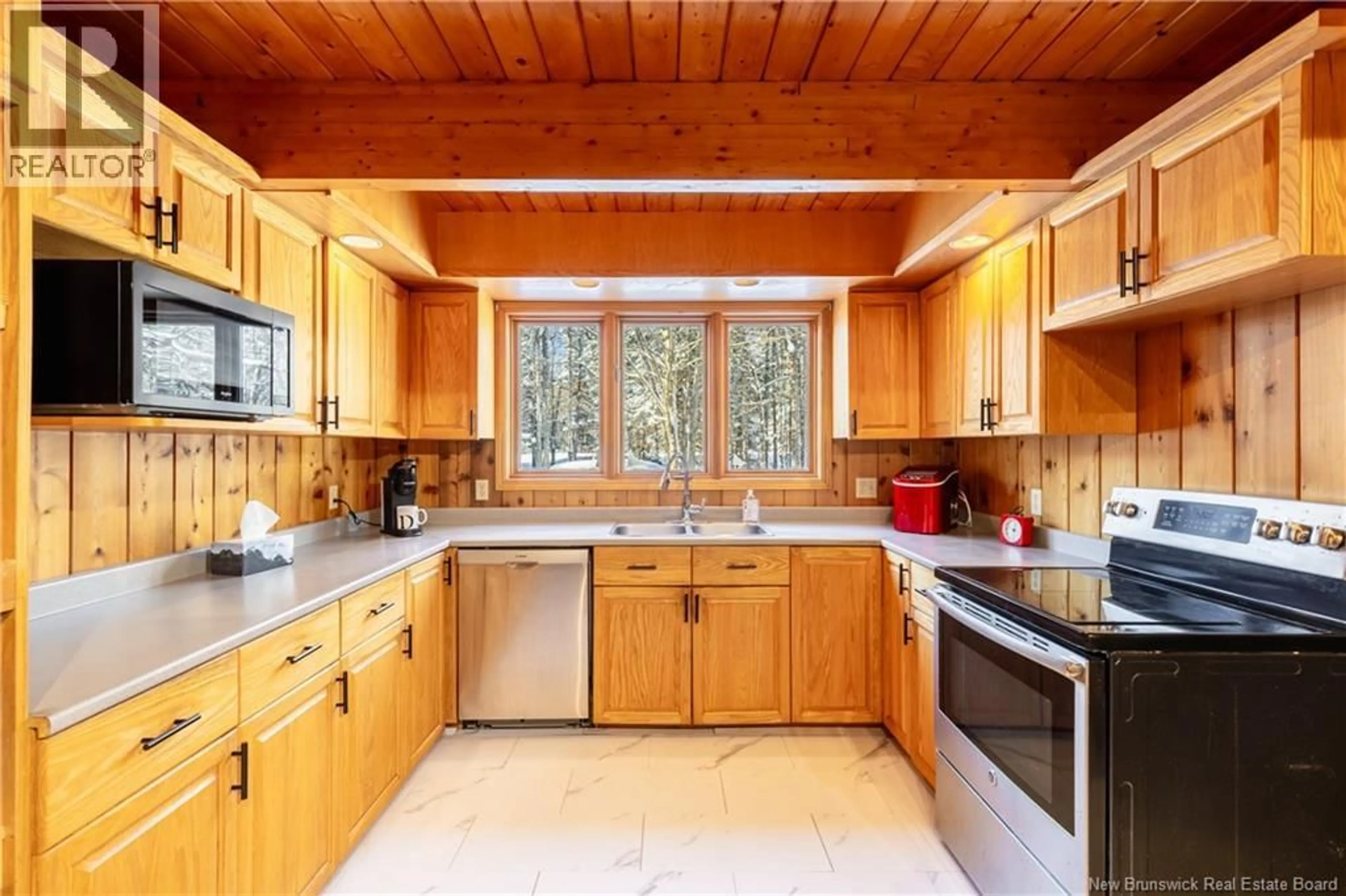 Standard kitchen, unknown for 80 FAWN CRESCENT, Fredericton New Brunswick E3E1B5