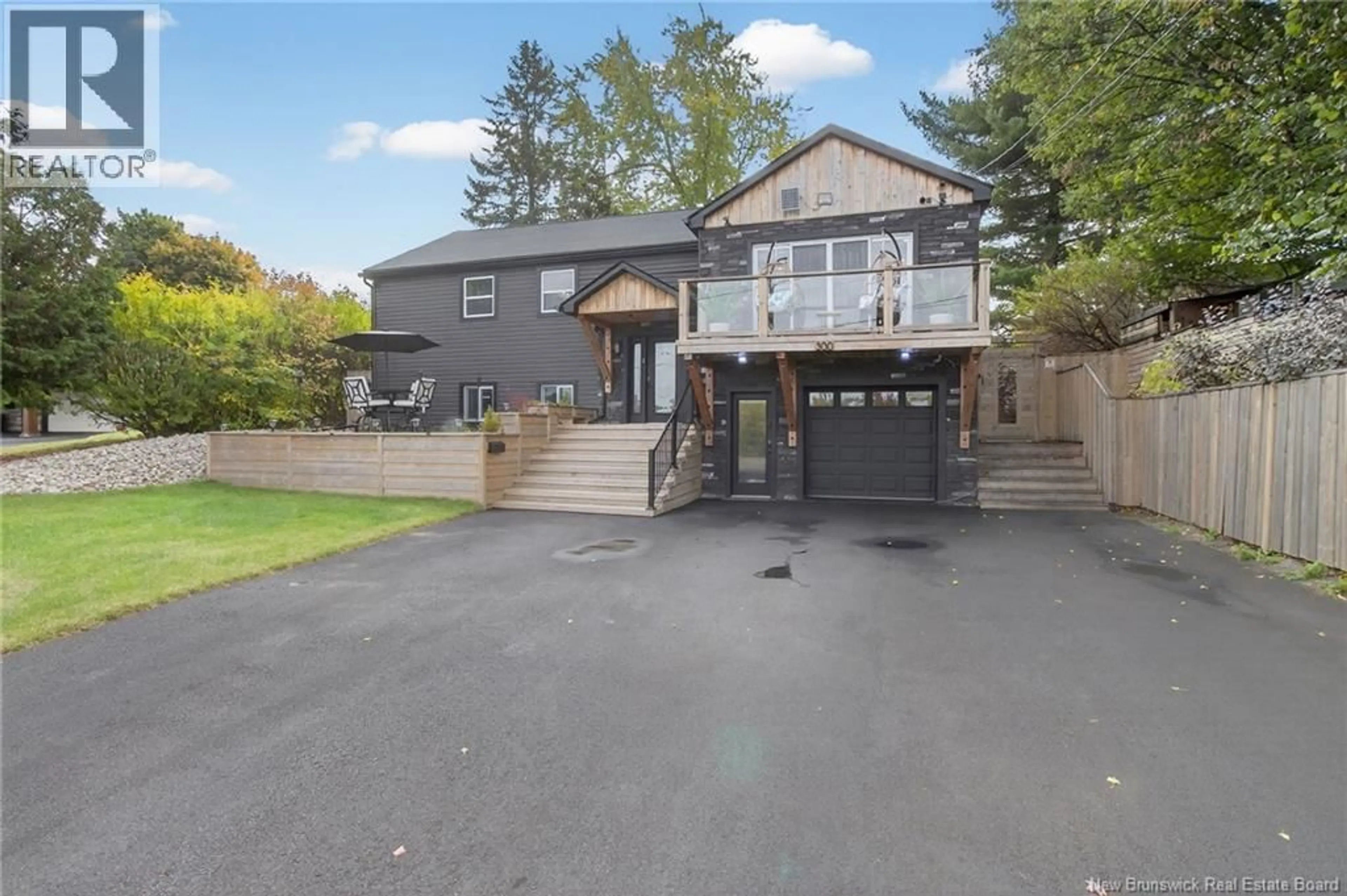 A pic from outside/outdoor area/front of a property/back of a property/a pic from drone, street for 300 WESTMOUNT BOULEVARD, Moncton New Brunswick E1E1V5