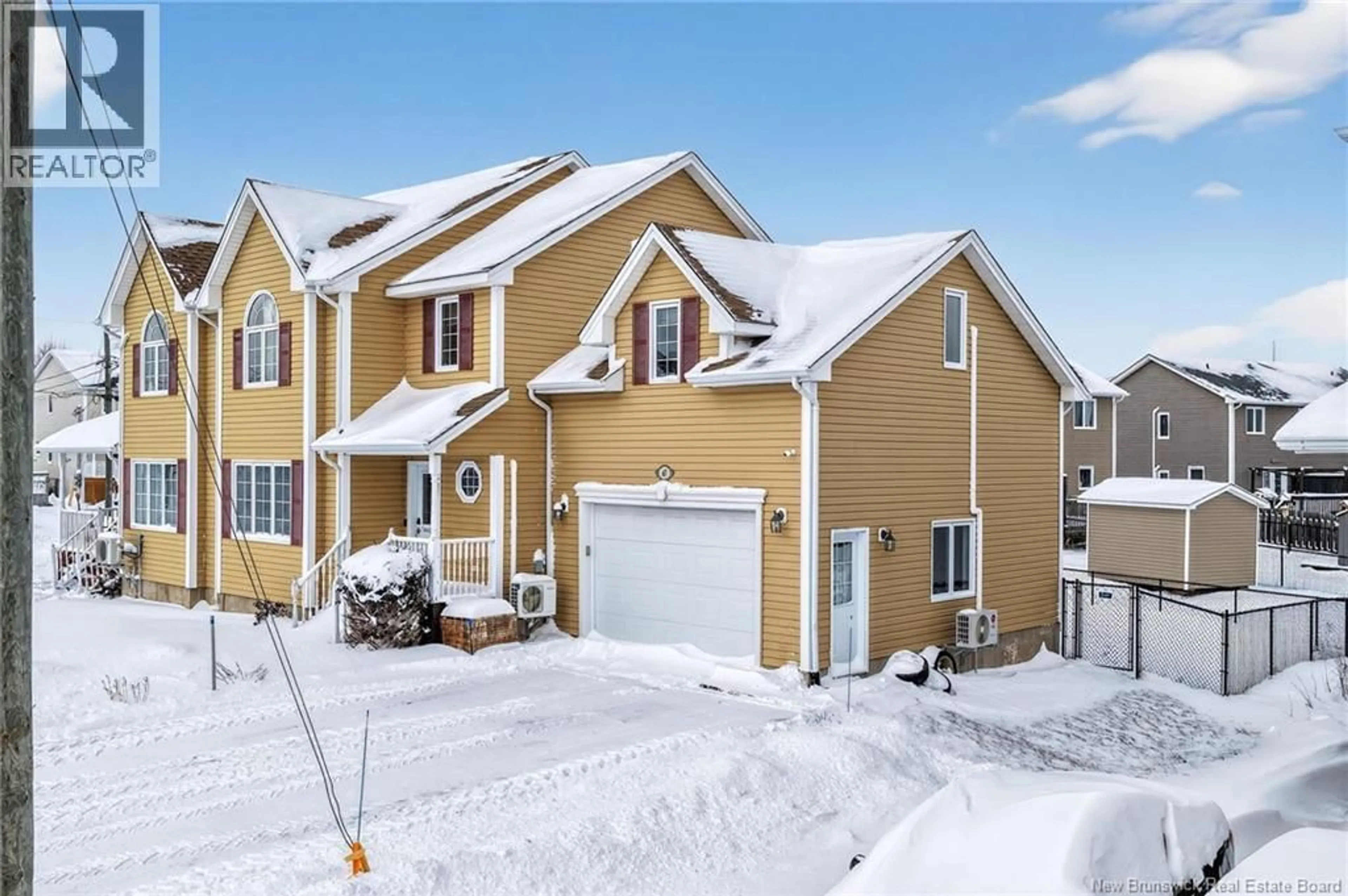 Home with vinyl exterior material, street for 67 RAINFORD COURT, Moncton New Brunswick E1G0T4