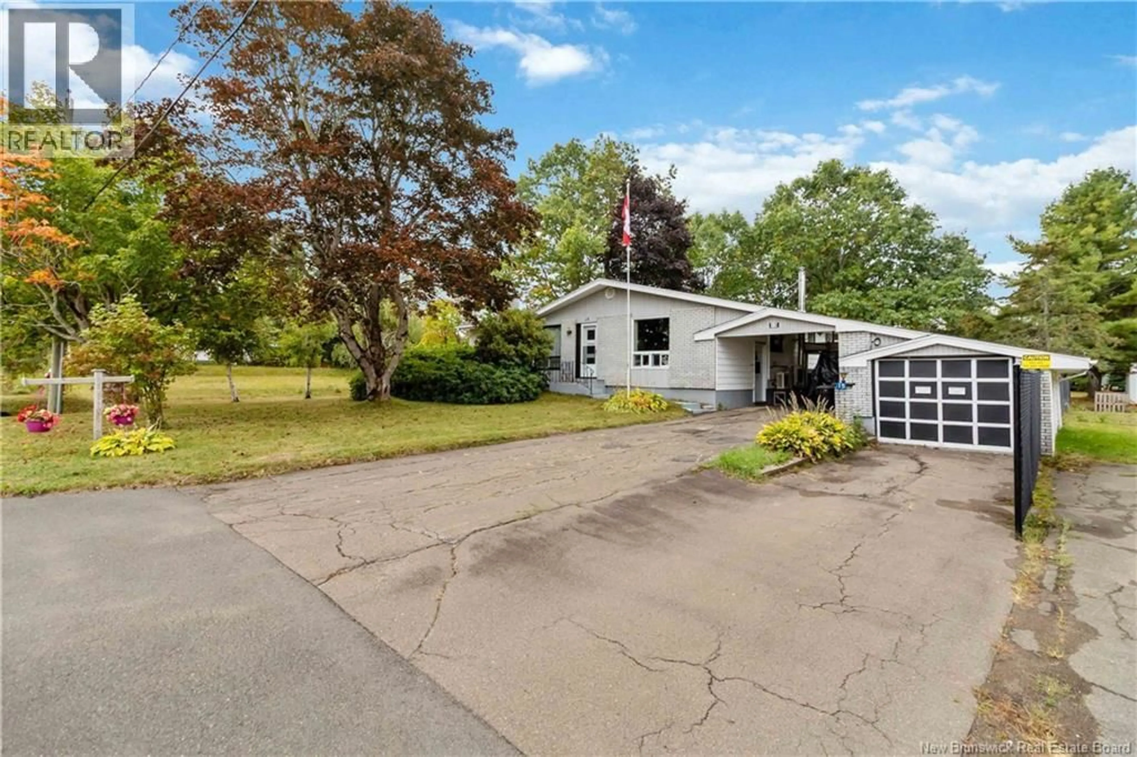 A pic from outside/outdoor area/front of a property/back of a property/a pic from drone, street for 15 CANADA STREET, Saint-Antoine New Brunswick E4V1C4