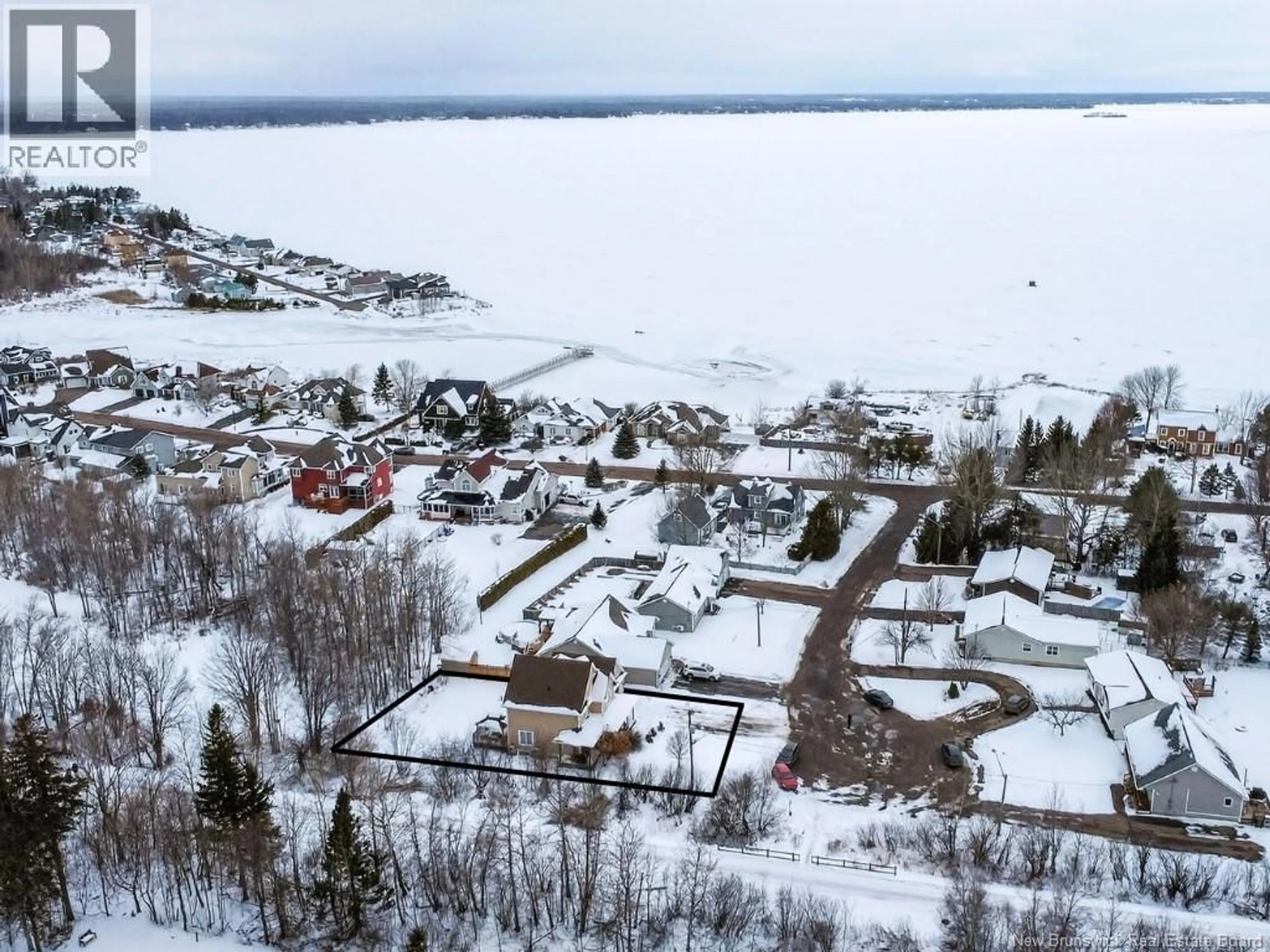 A pic from outside/outdoor area/front of a property/back of a property/a pic from drone, water/lake/river/ocean view for 117 BEAUSEJOUR STREET, Shediac New Brunswick E4P3M7
