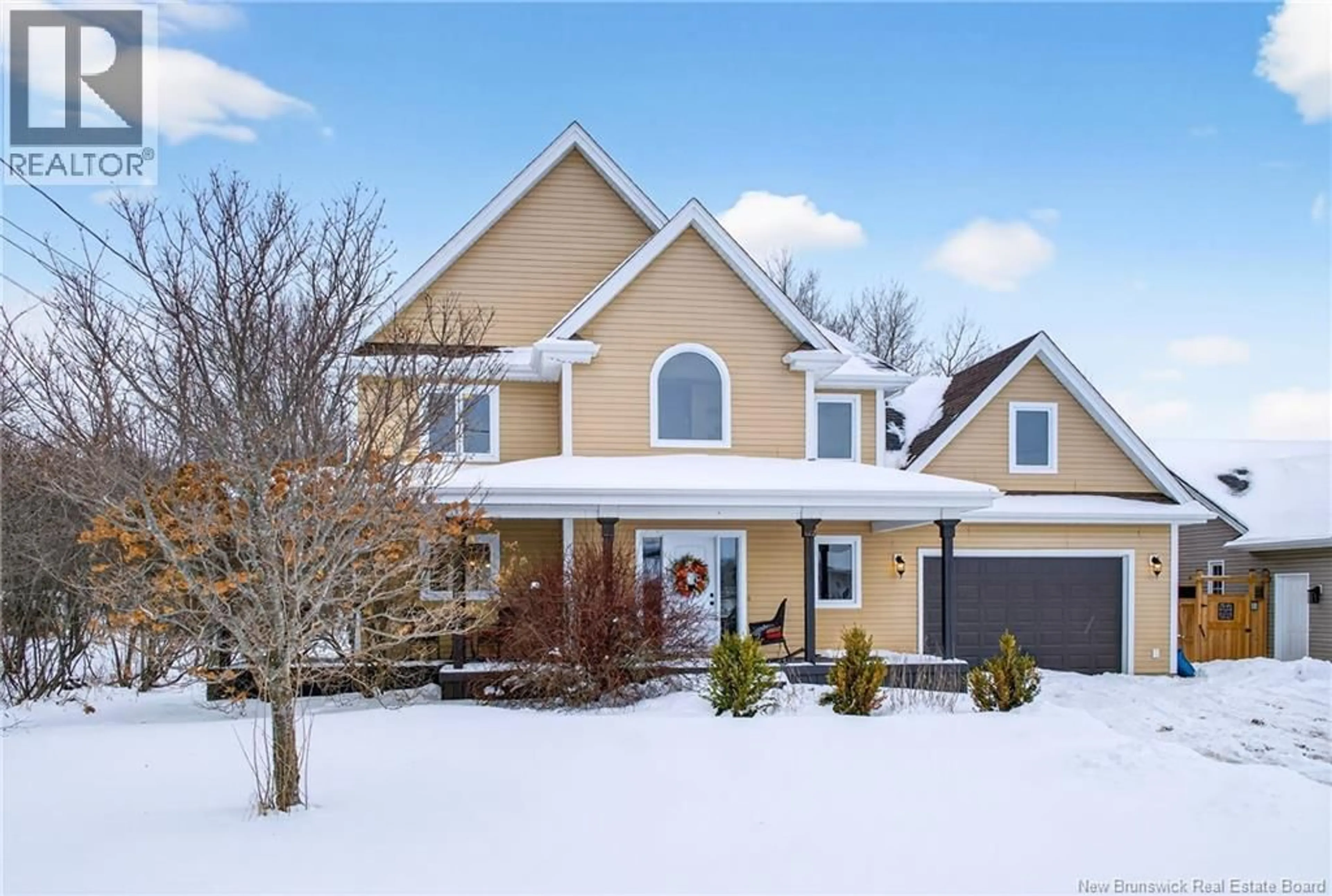 Home with vinyl exterior material, street for 117 BEAUSEJOUR STREET, Shediac New Brunswick E4P3M7
