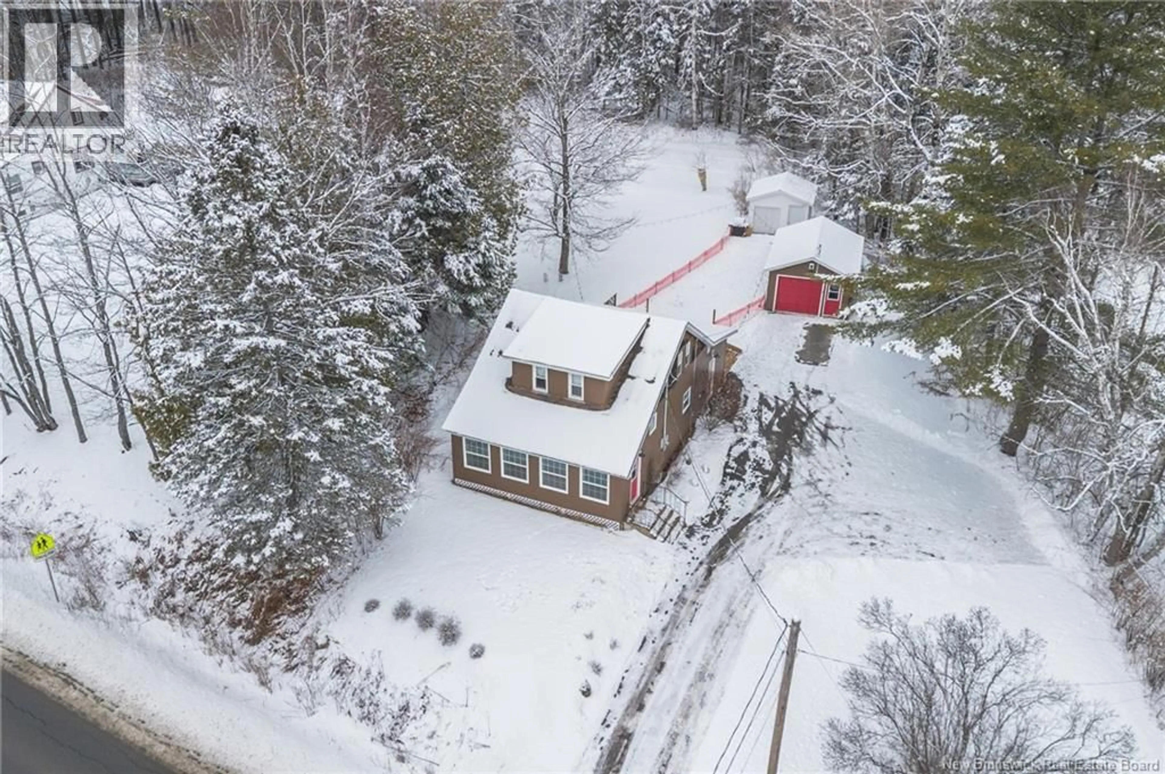 A pic from outside/outdoor area/front of a property/back of a property/a pic from drone, street for 394 ROYAL ROAD, Fredericton New Brunswick E3G6J9