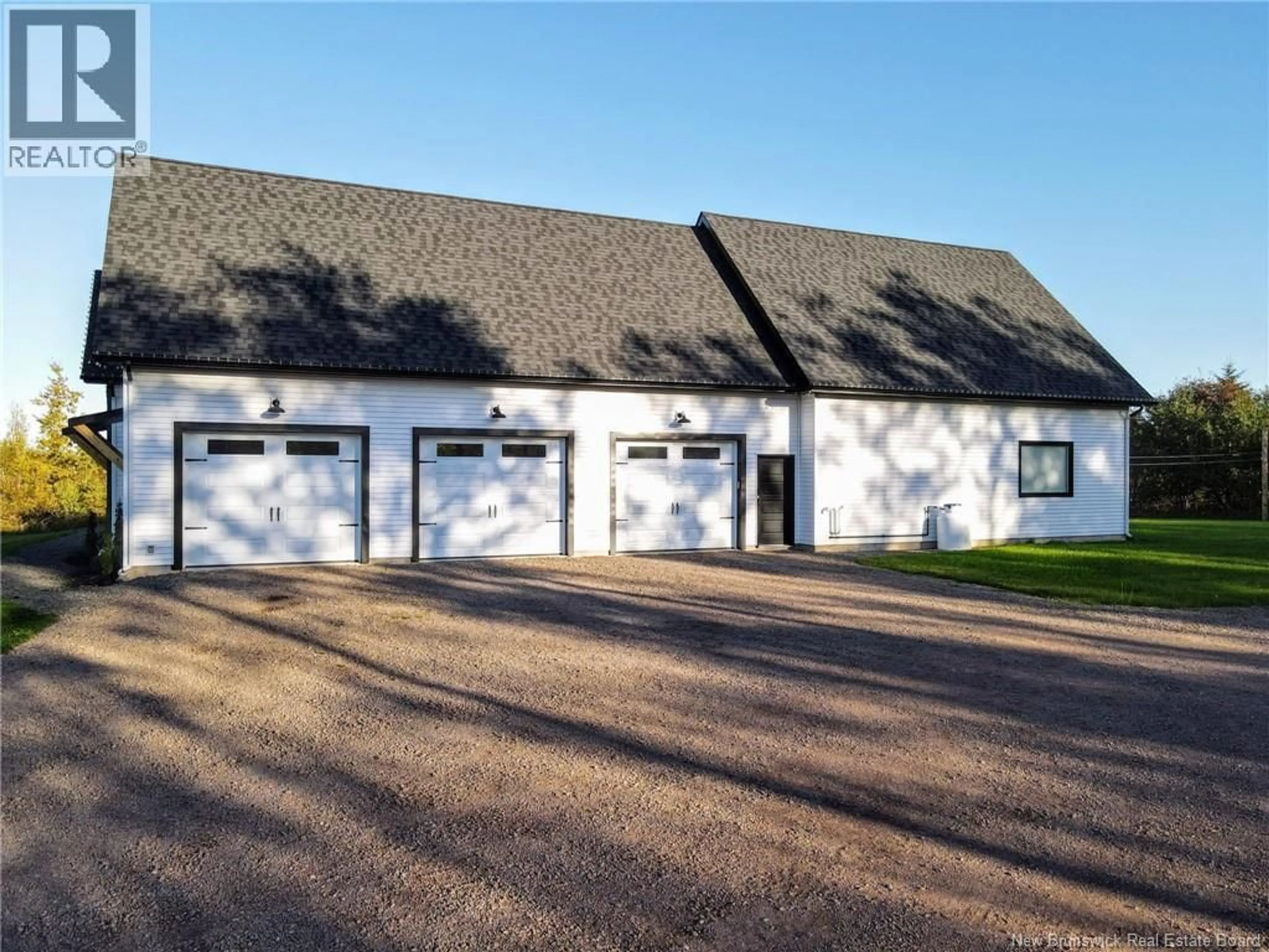 Indoor garage for 1763 ROUTE 950, Trois Ruisseaux New Brunswick E4N2Y8