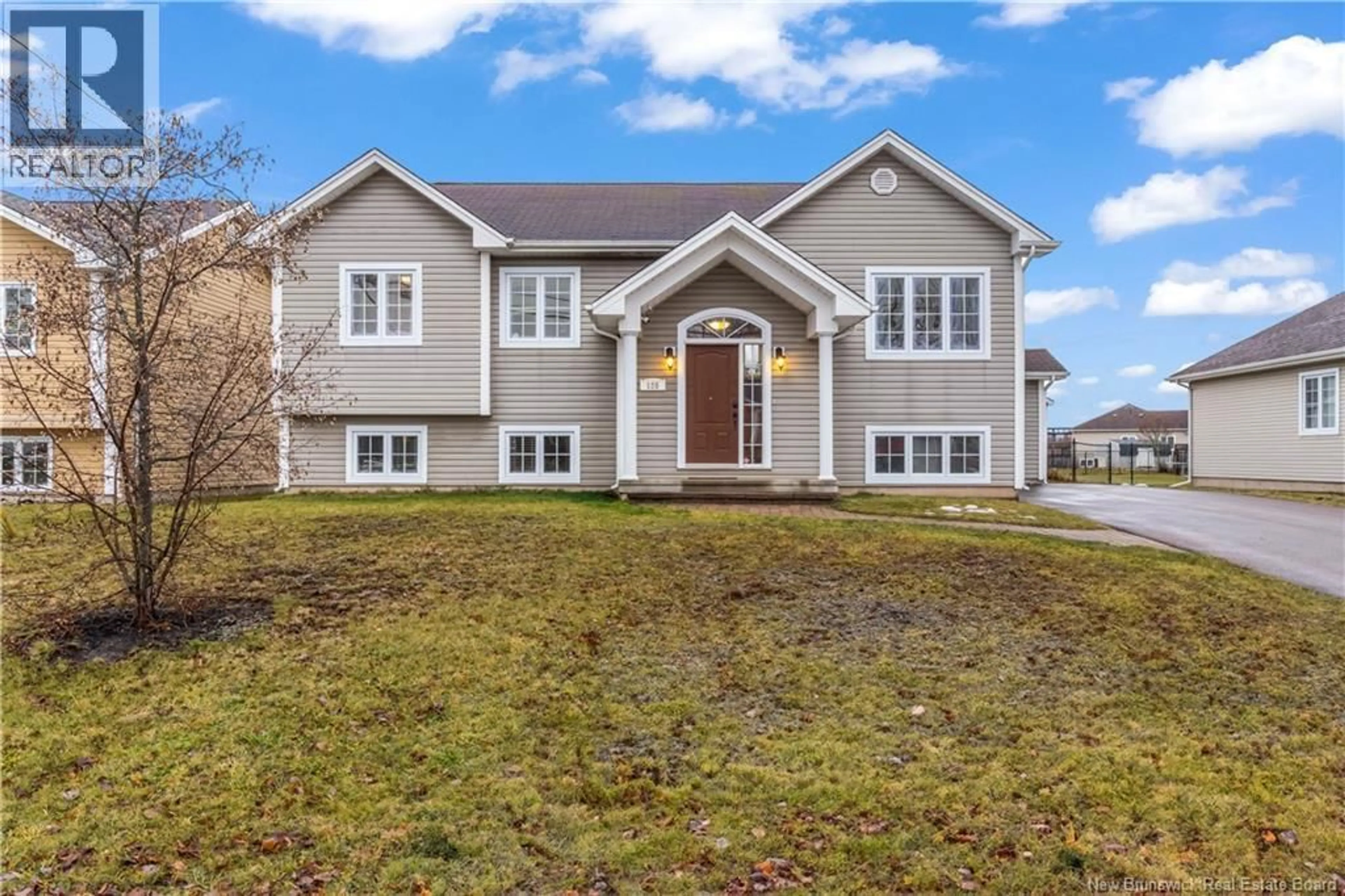 Home with vinyl exterior material, unknown for 125 PELAGIE, Dieppe New Brunswick E1A8G7