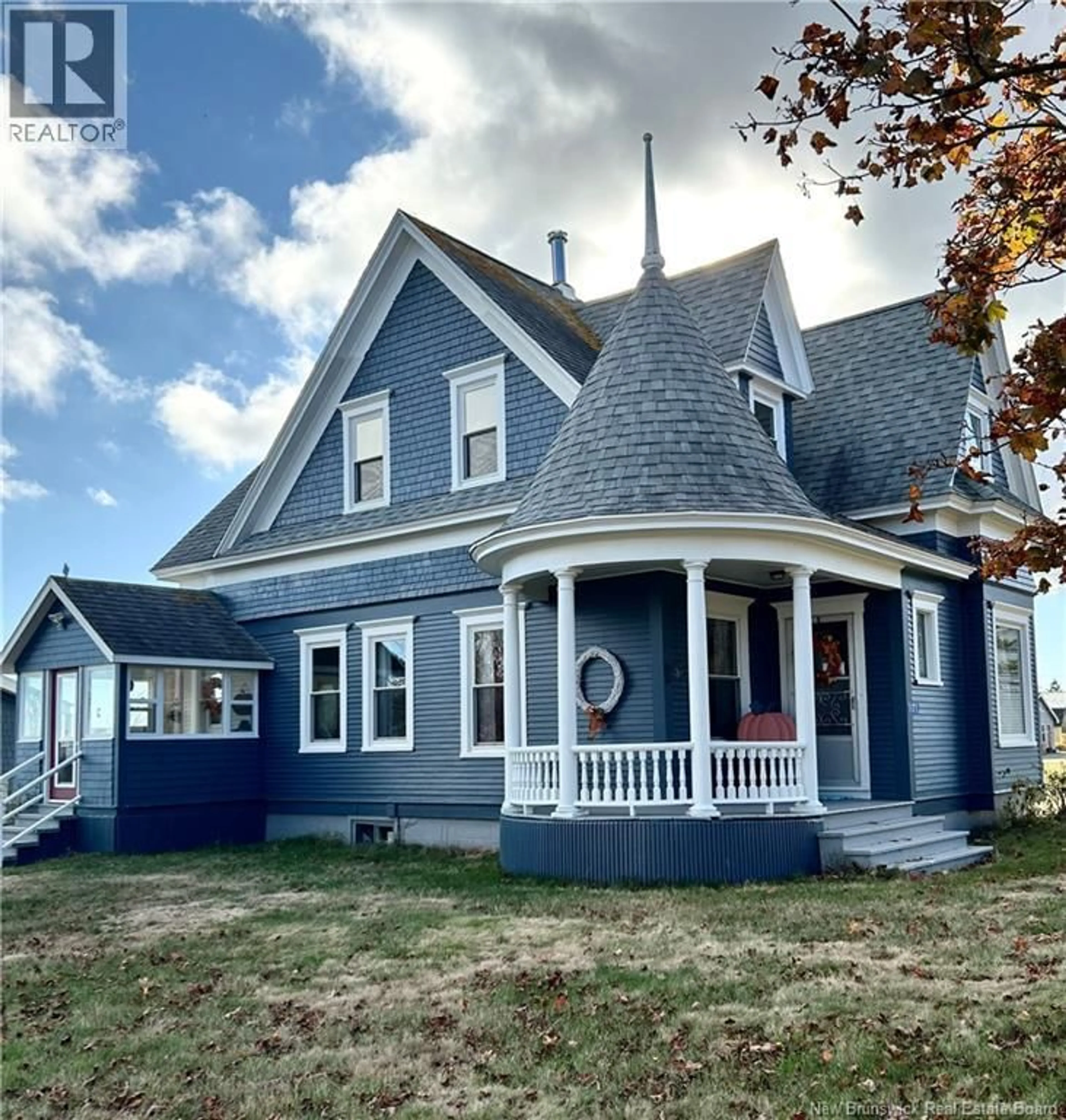 Home with vinyl exterior material, street for 1171 ROUTE 776, Grand Manan Island New Brunswick E5G1G2