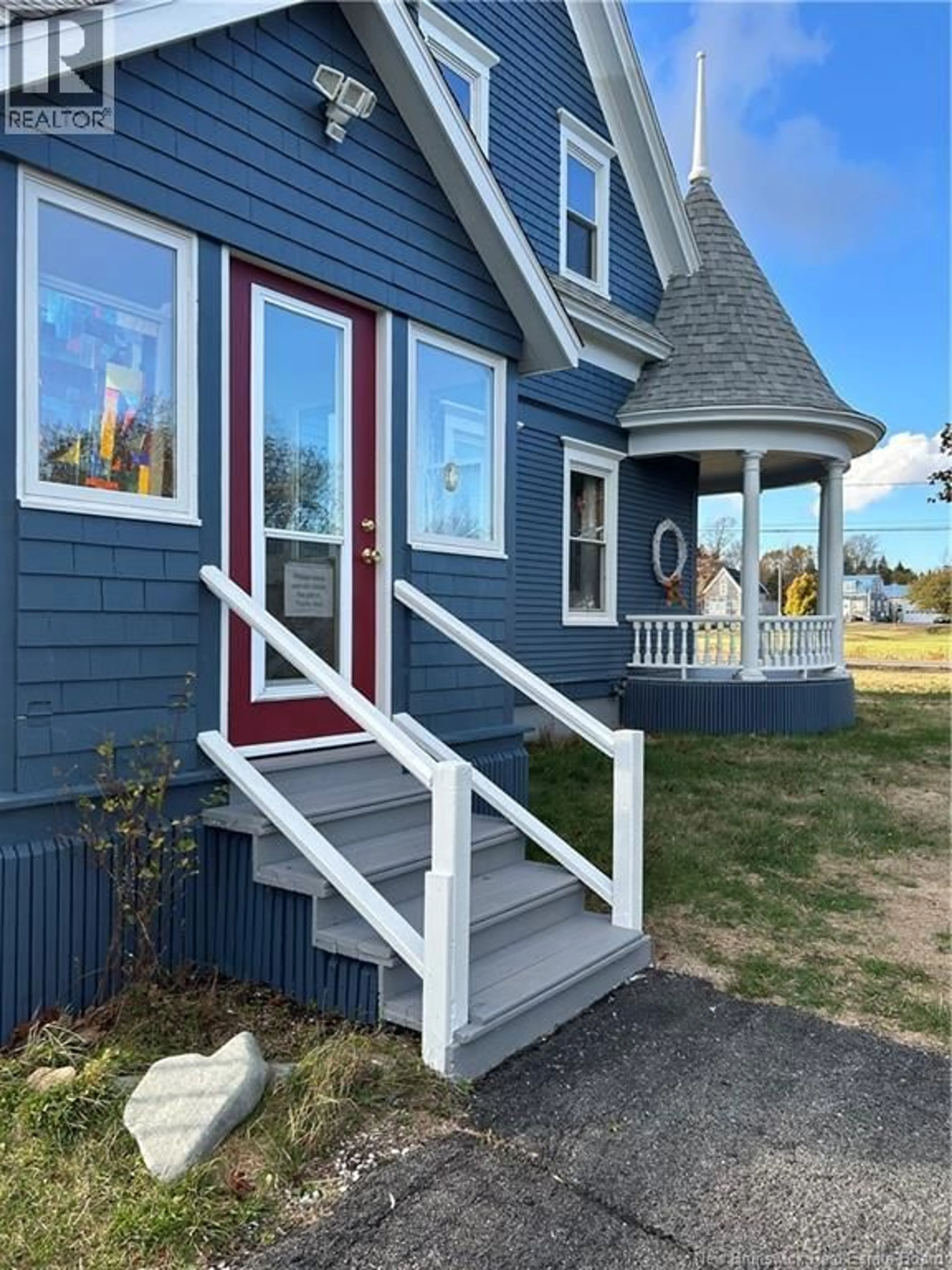 Home with vinyl exterior material, street for 1171 ROUTE 776, Grand Manan Island New Brunswick E5G1G2