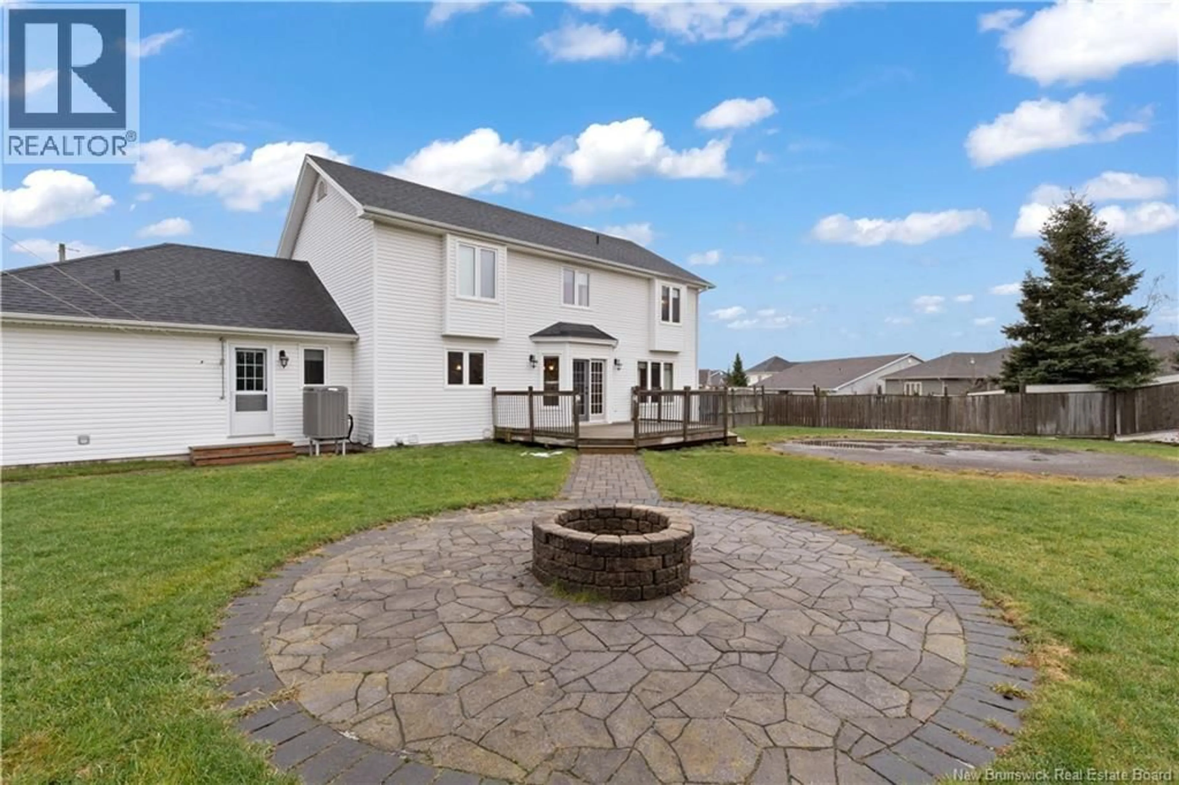 A pic from outside/outdoor area/front of a property/back of a property/a pic from drone, unknown for 56 FRIZZELL CRESCENT, Moncton New Brunswick E1A6V5