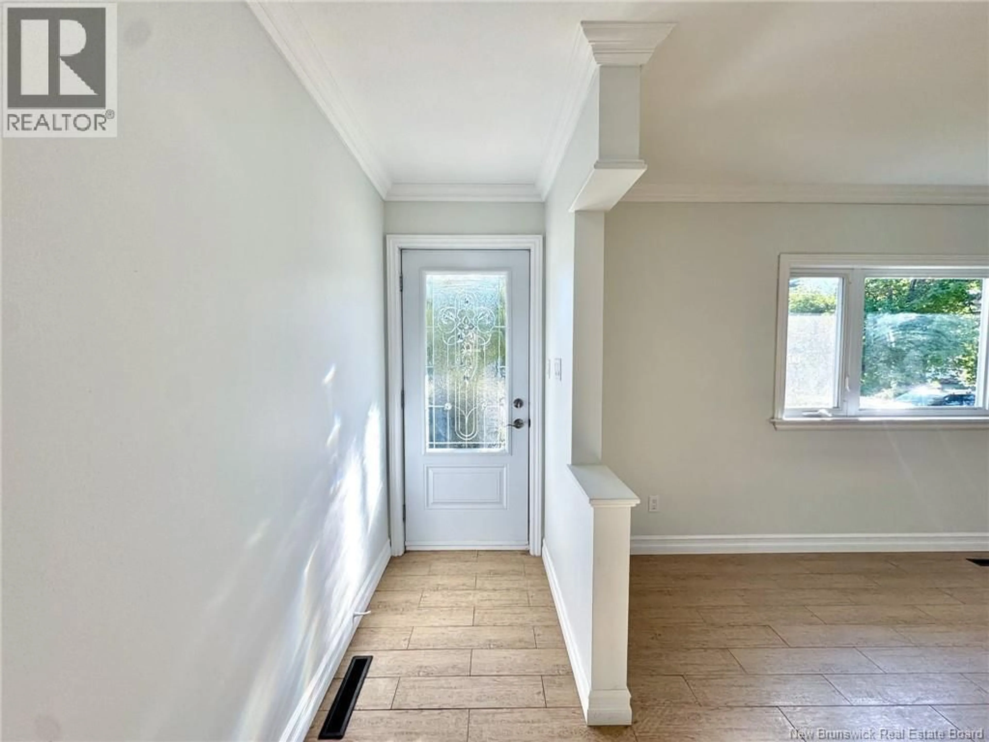 Indoor entryway for 68 CORONATION DRIVE, Moncton New Brunswick E1E2X4