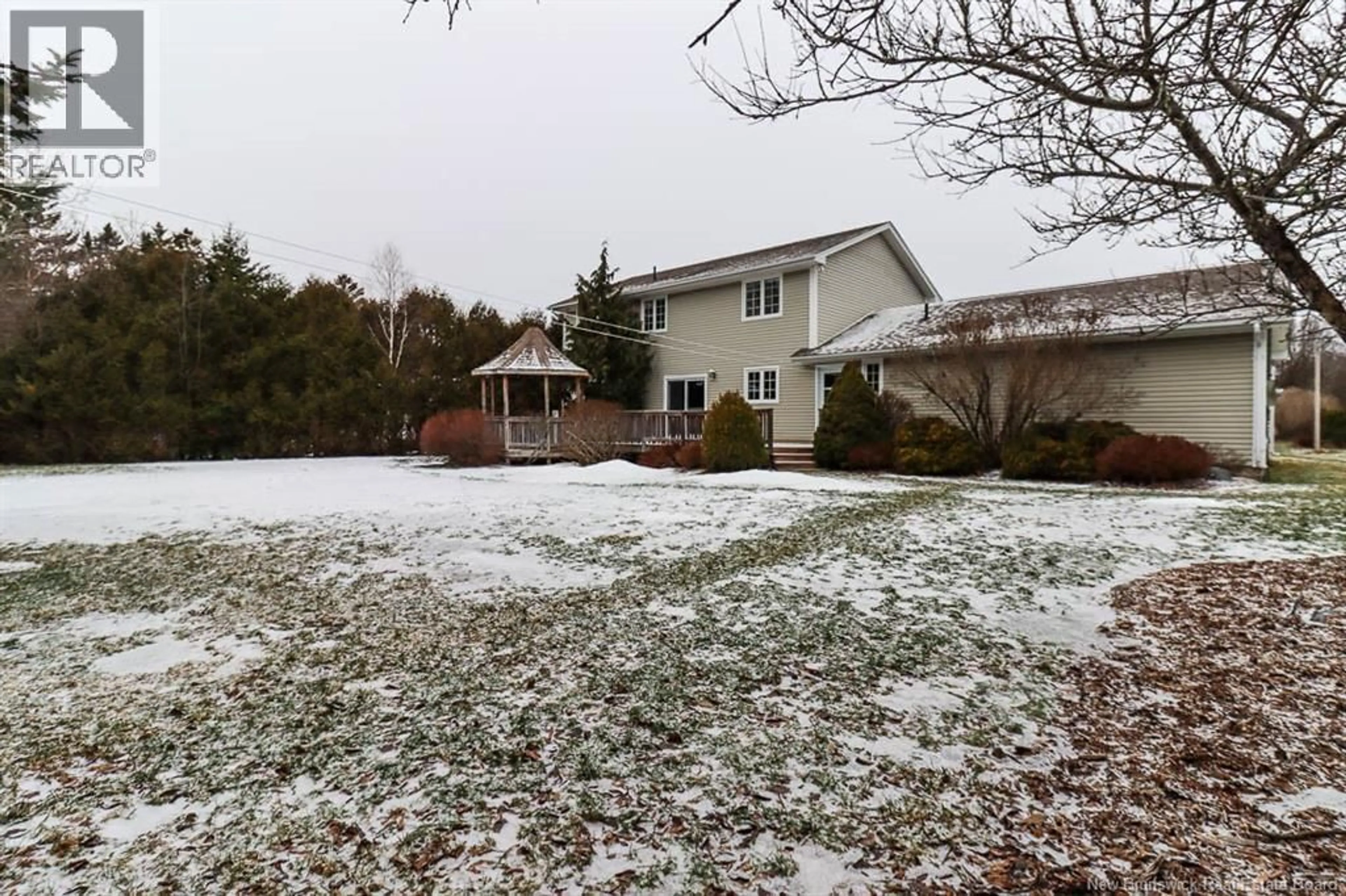 A pic from outside/outdoor area/front of a property/back of a property/a pic from drone, unknown for 54 DONLYN DRIVE, Rothesay New Brunswick E2E4X6