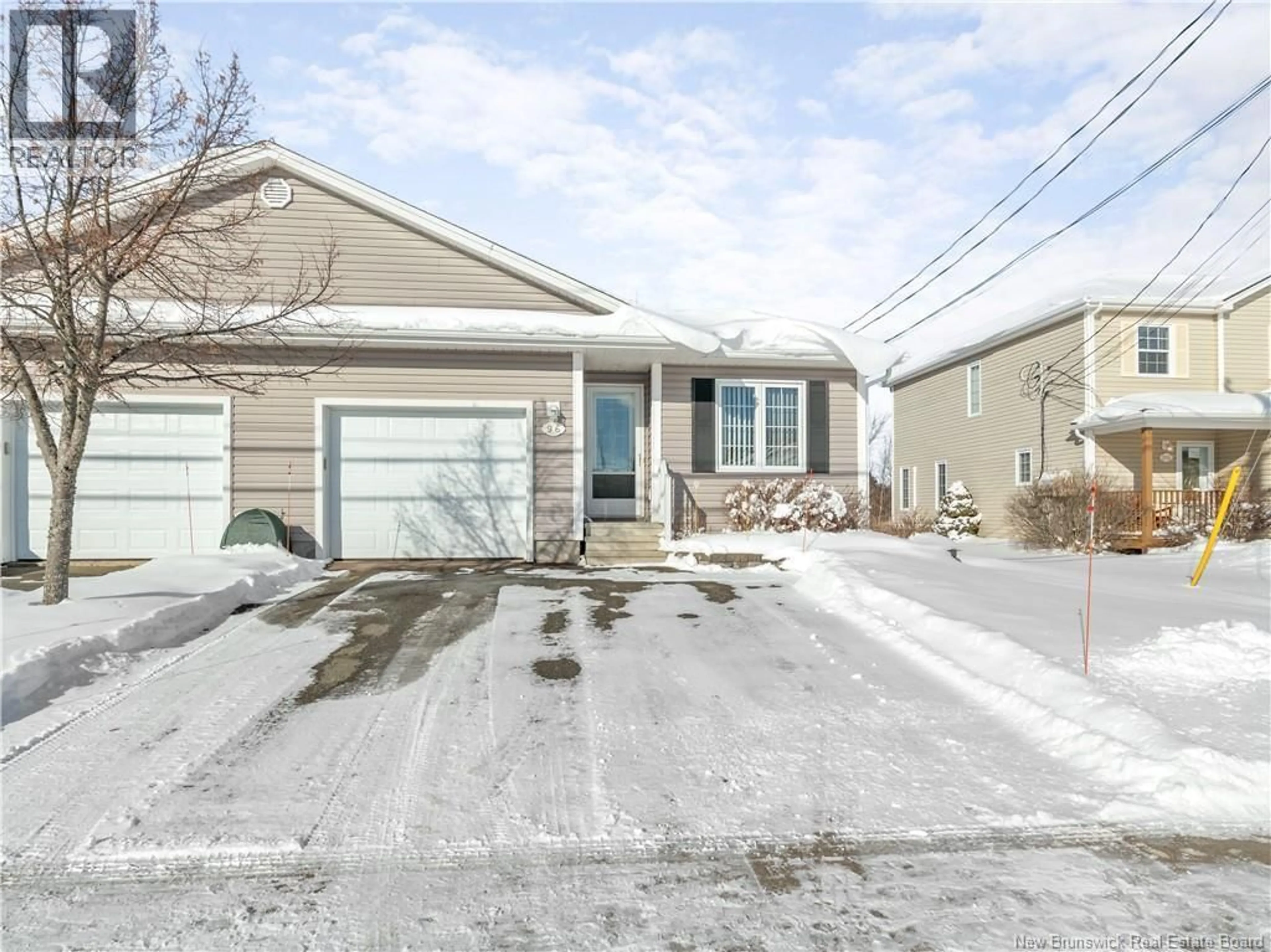 Unknown for 4 - 96 DAMIEN, Dieppe New Brunswick E1A0H3