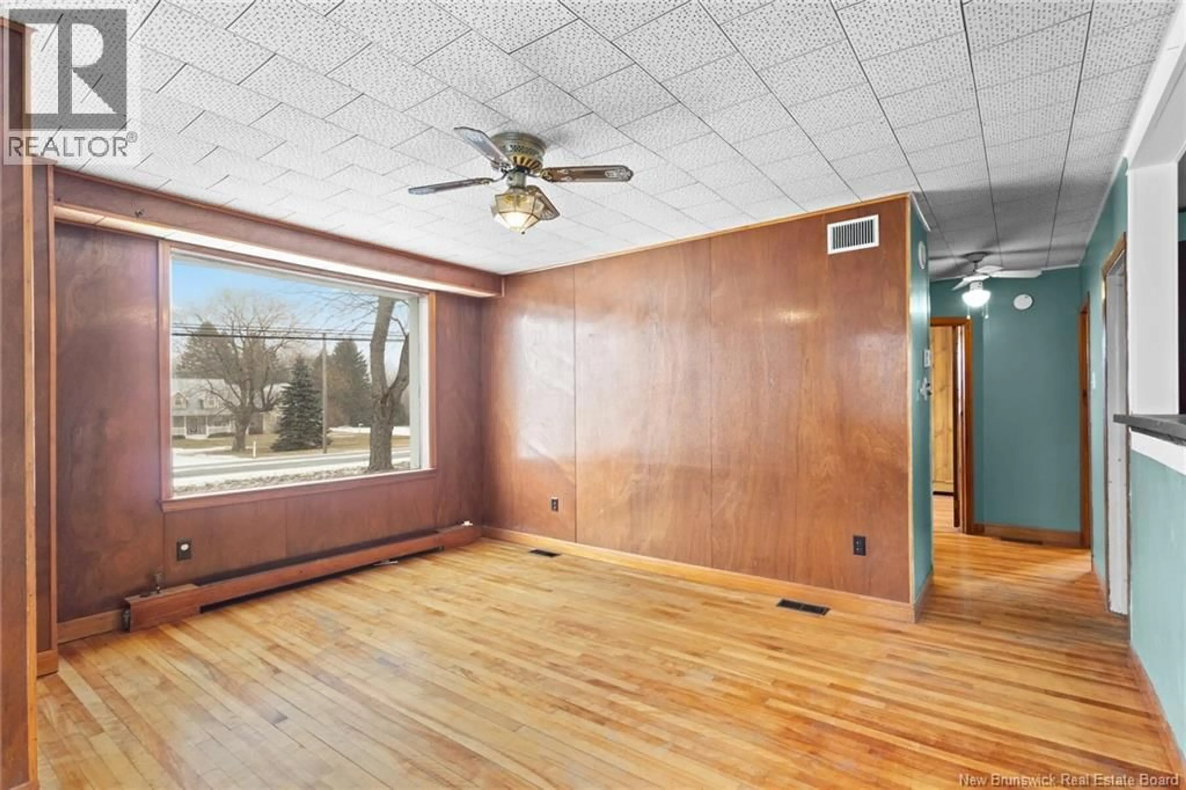 A pic of a room for 2268 ROUTE 102, Lincoln New Brunswick E3B8N5