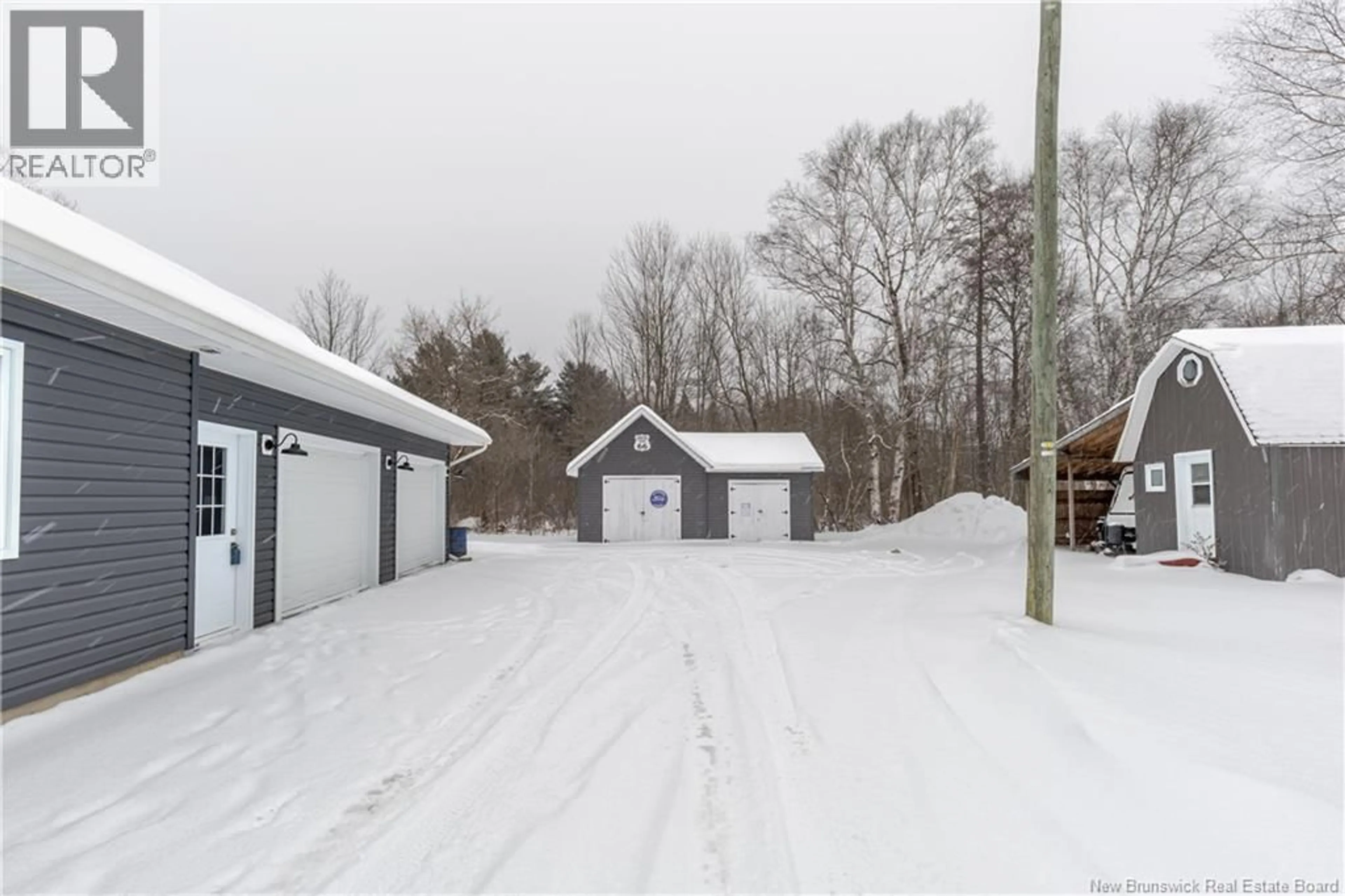 Indoor garage for 584 RIVER ROAD, Penniac New Brunswick E3A8W9