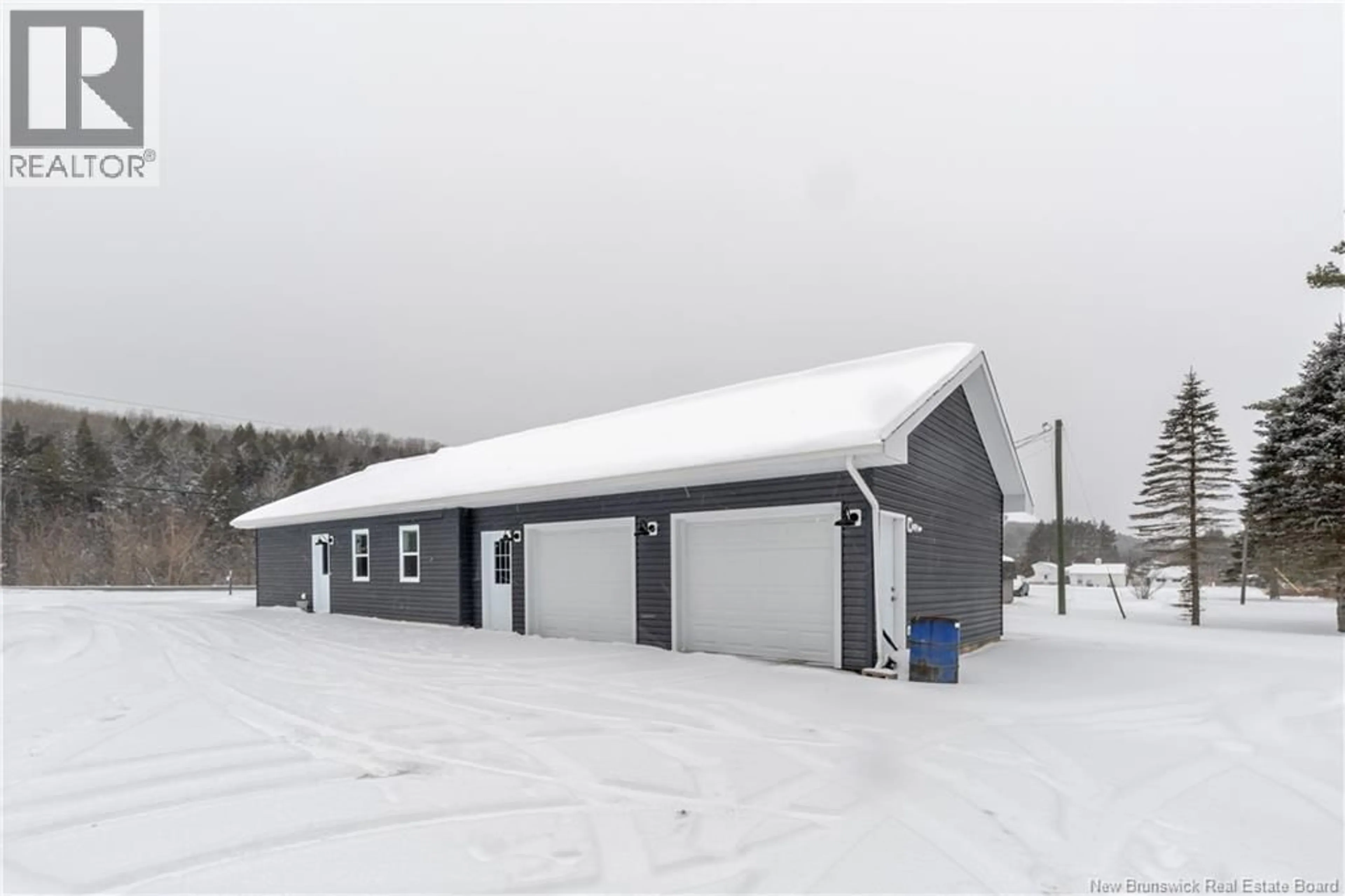 Indoor garage for 584 RIVER ROAD, Penniac New Brunswick E3A8W9