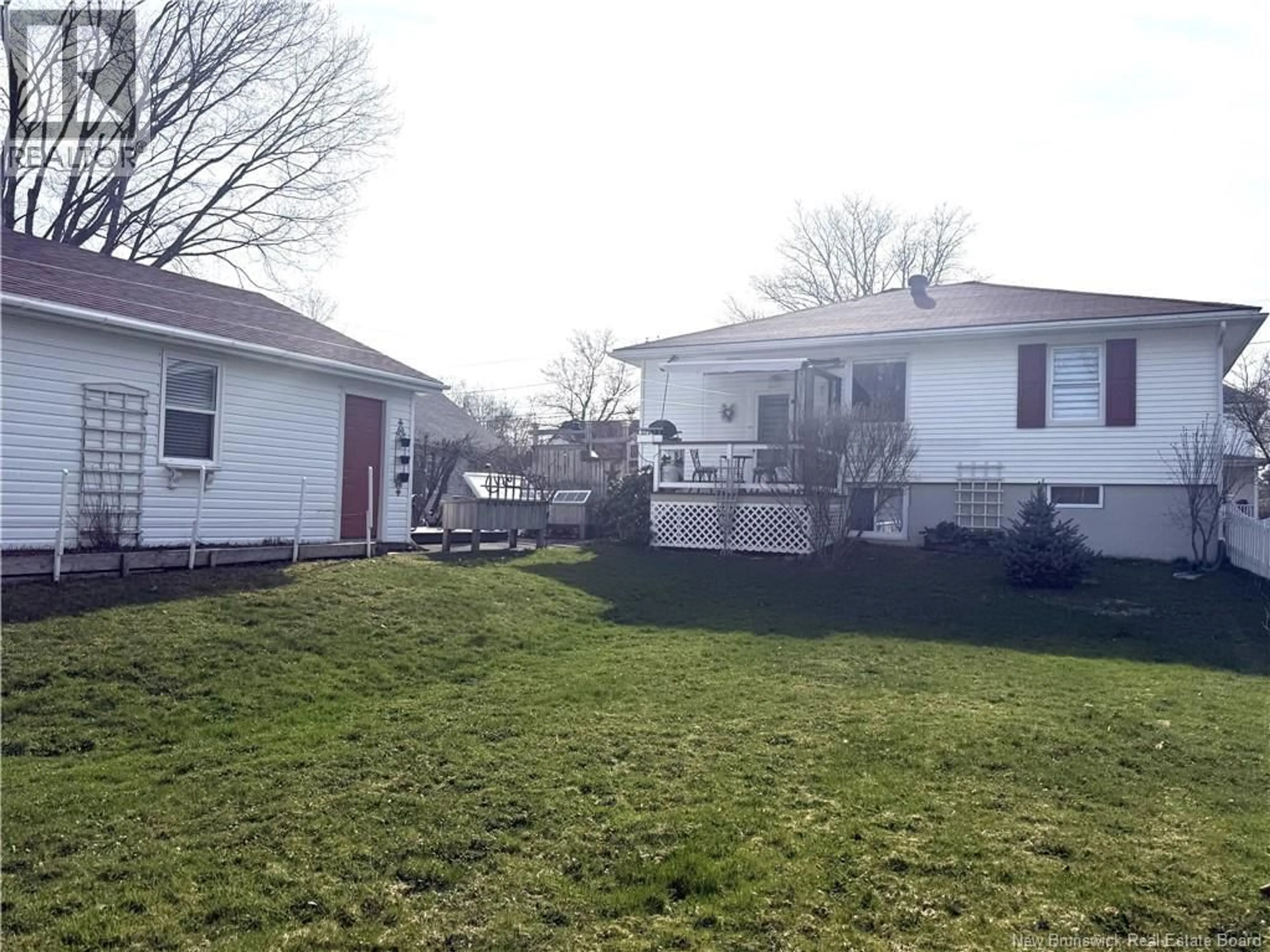 A pic from outside/outdoor area/front of a property/back of a property/a pic from drone, street for 29 SCHOOL STREET, St. Stephen New Brunswick E3L2N5