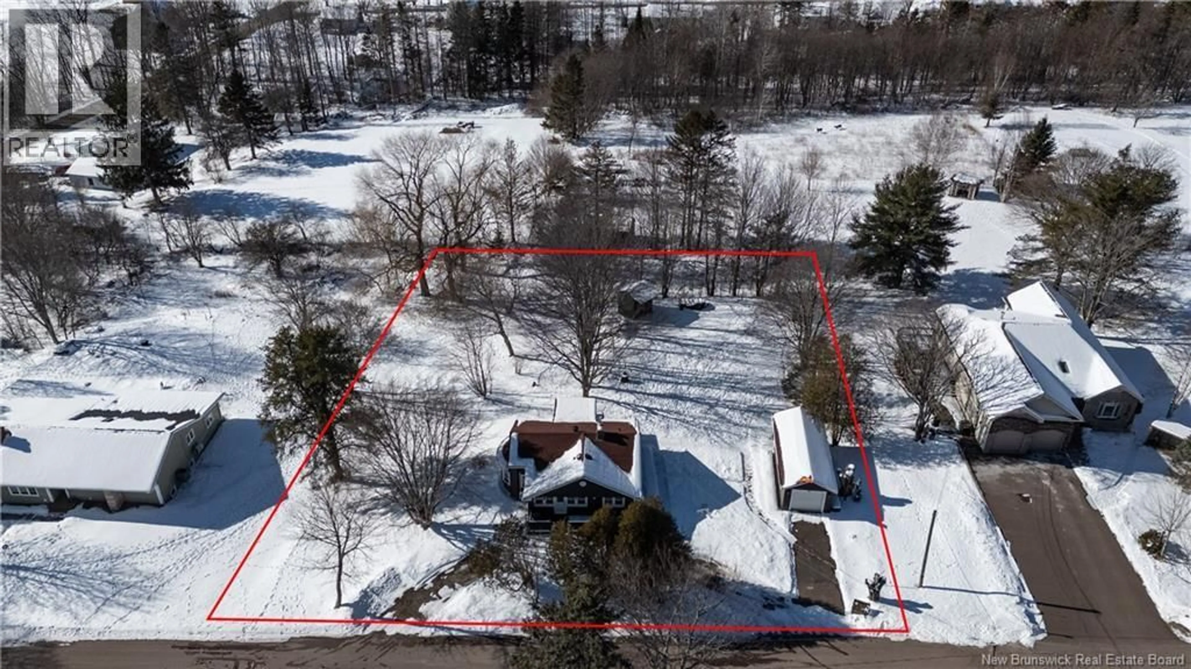 A pic from outside/outdoor area/front of a property/back of a property/a pic from drone, unknown for 61 CENTRAL AVENUE, Hillsborough New Brunswick E4H2S4