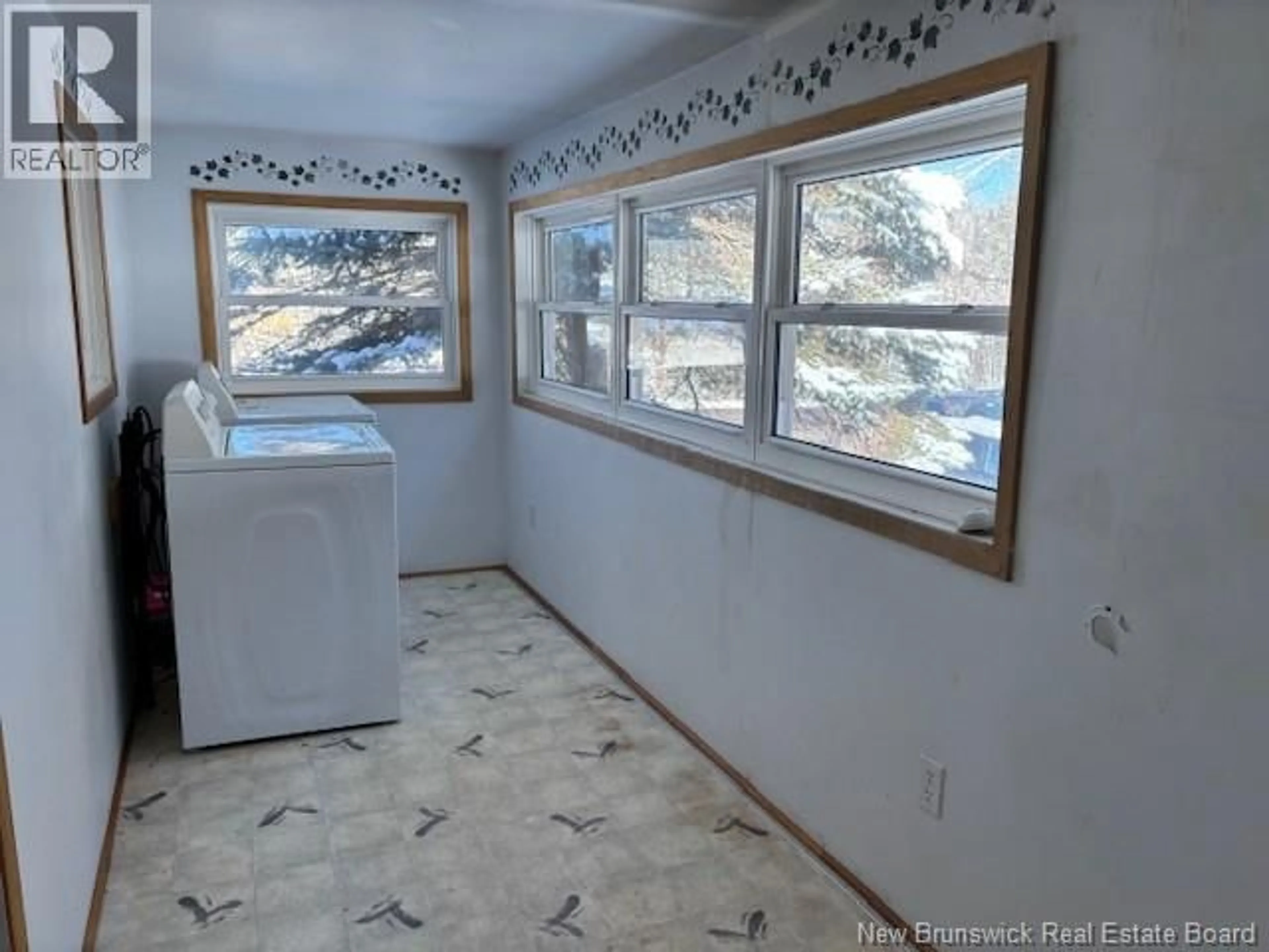 Unknown for 9382 ROUTE 112, Coles Island New Brunswick E4C2W2