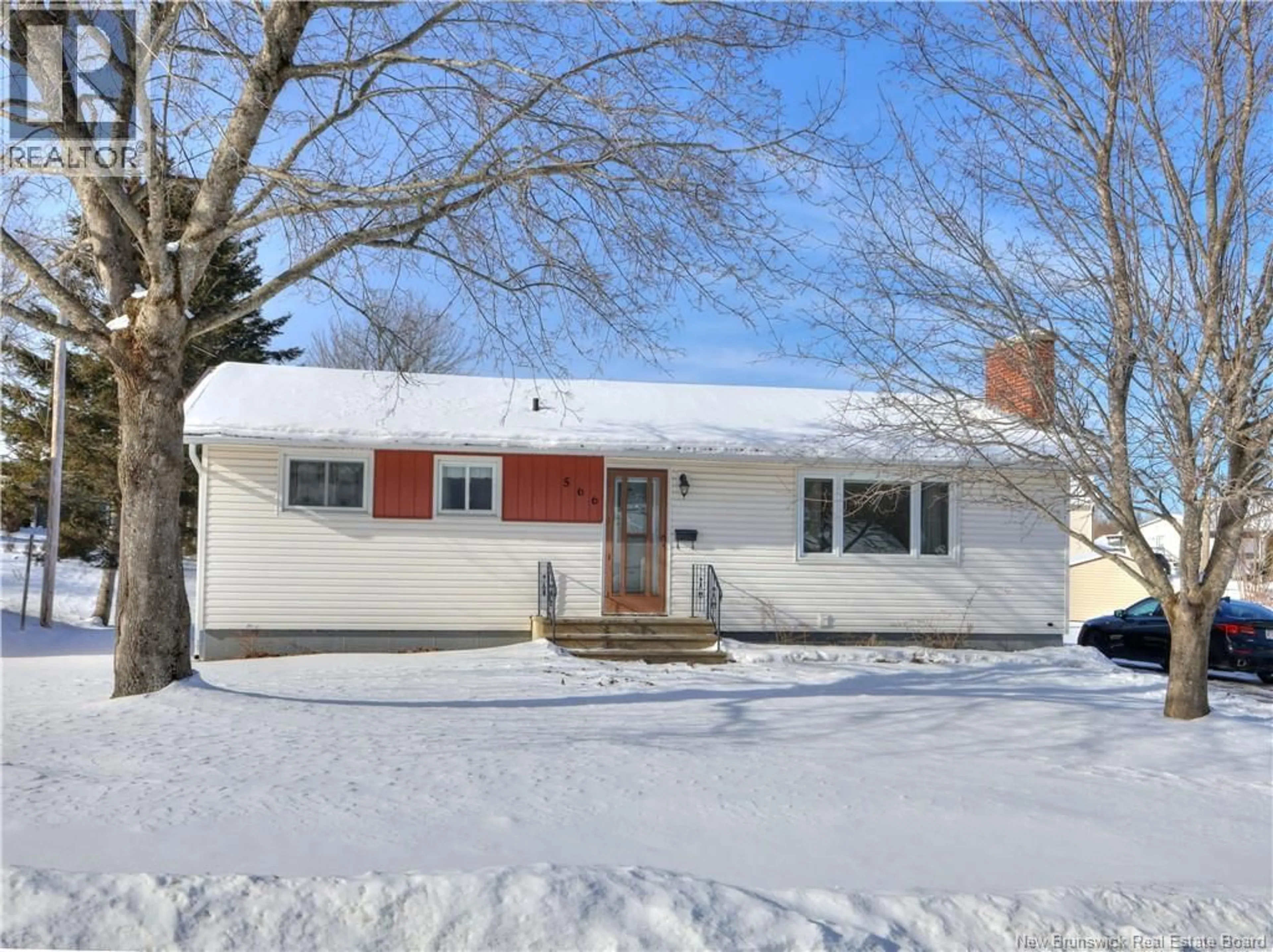 Home with vinyl exterior material, street for 566 SCOULLAR STREET, Oromocto New Brunswick E2V1H4