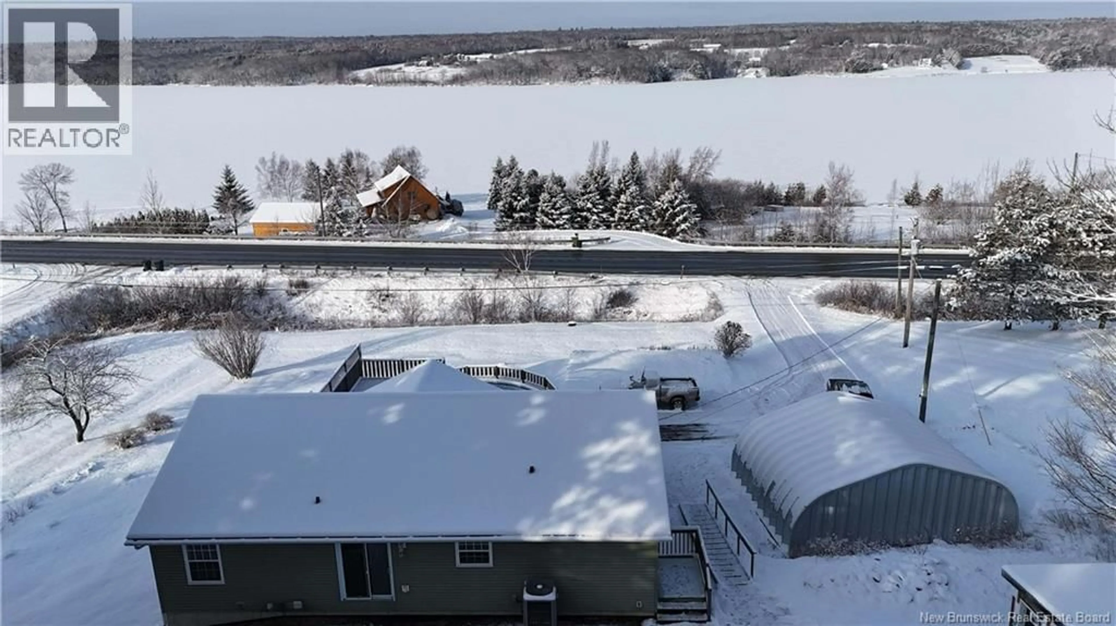 A pic from outside/outdoor area/front of a property/back of a property/a pic from drone, unknown for 4506 HWY 102, Upper Kingsclear New Brunswick E3E1N3