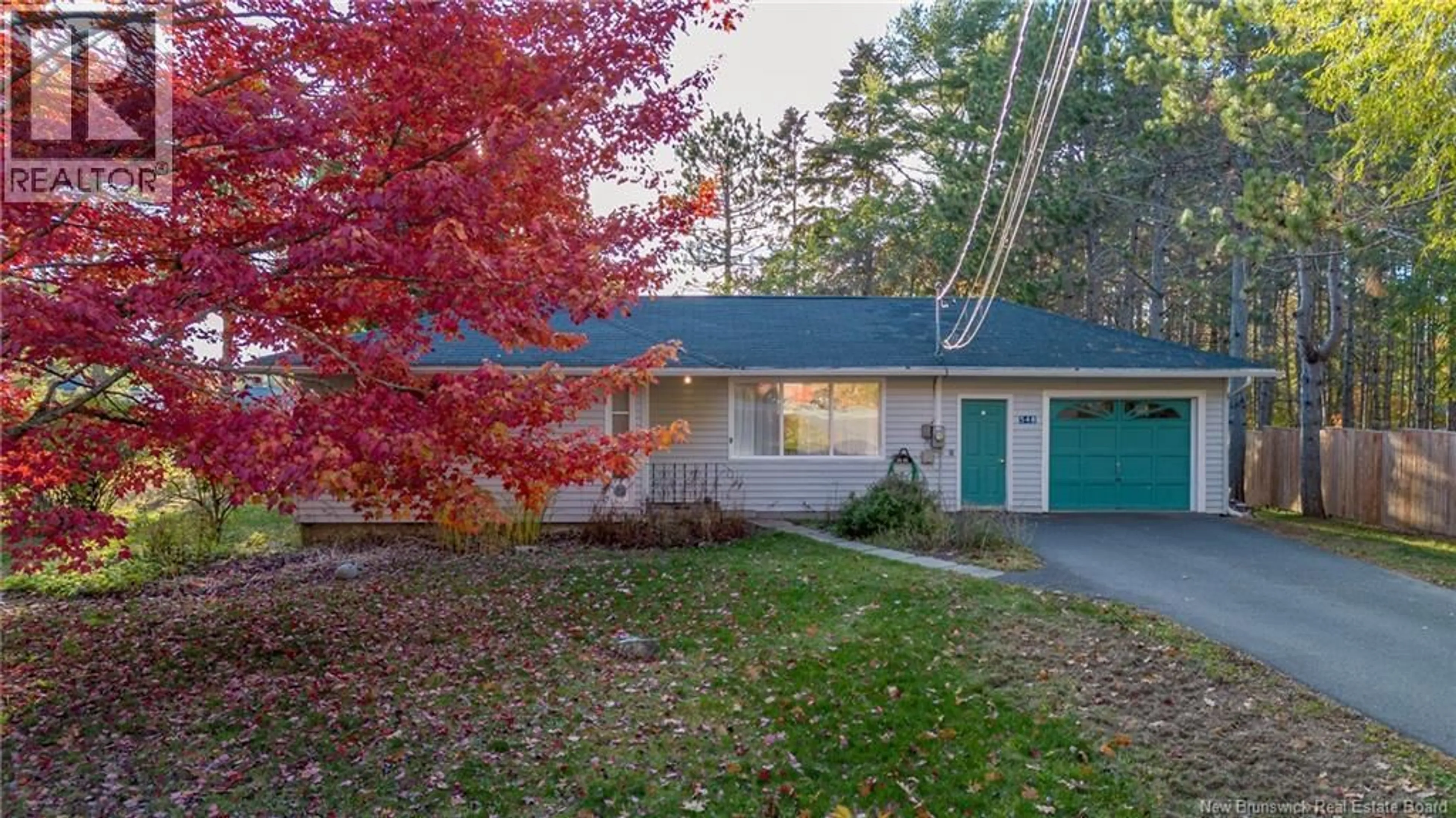 Home with vinyl exterior material, street for 548 KENNEBECASIS RIVER ROAD, Hampton New Brunswick E5N6L3