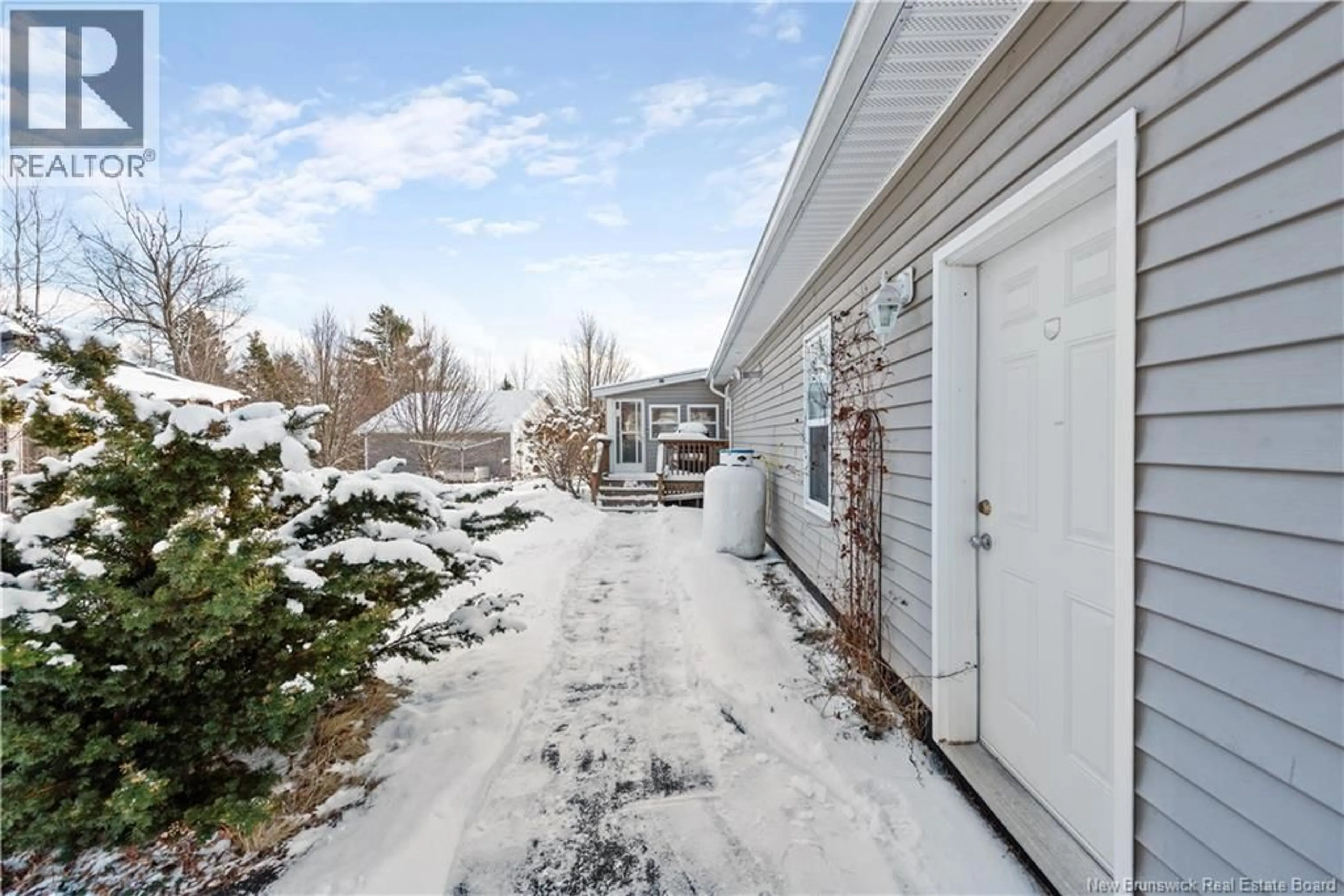 Unknown for 73 LARSEN LANE, Salisbury New Brunswick E4J3L2