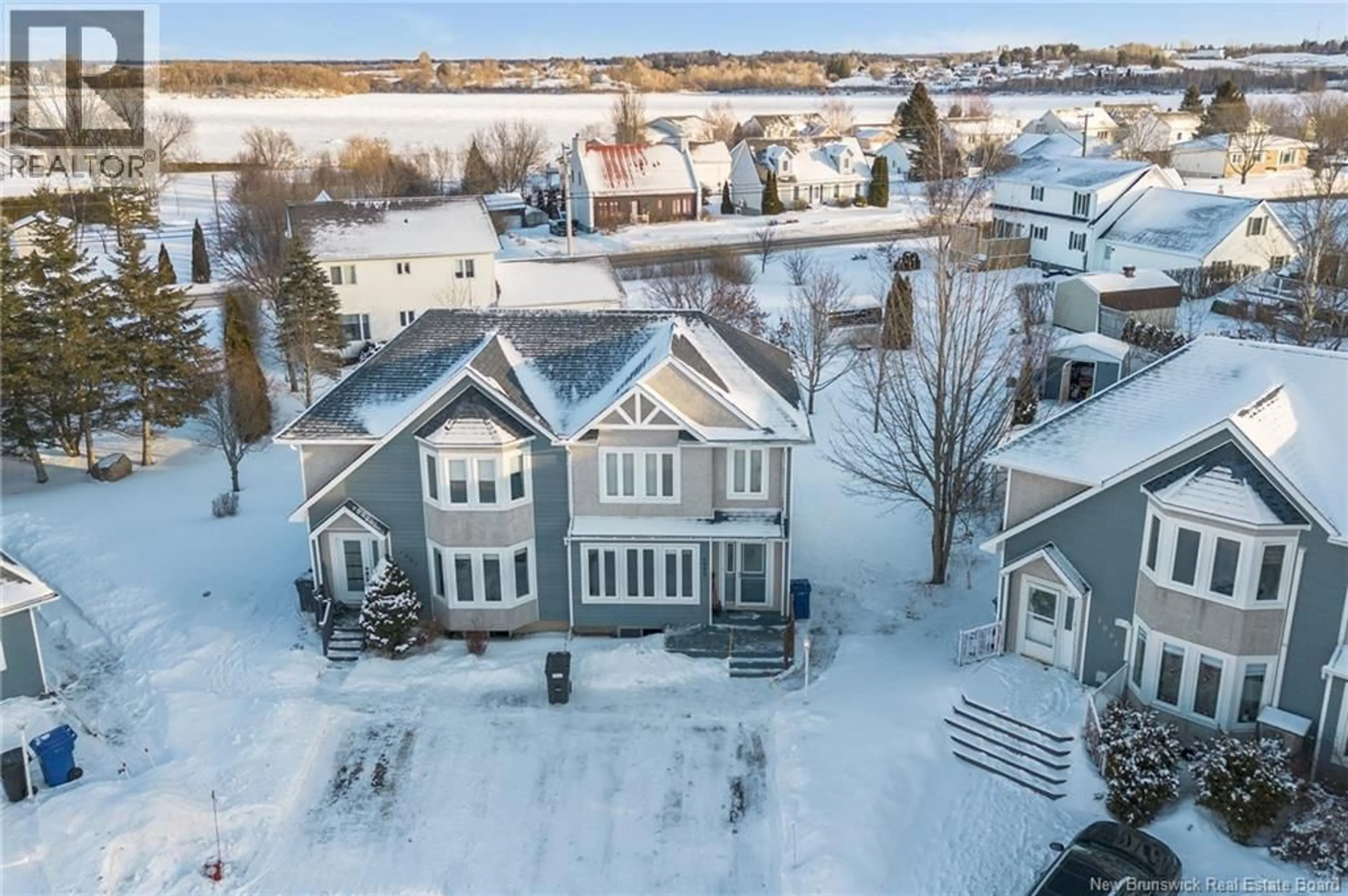 A pic from outside/outdoor area/front of a property/back of a property/a pic from drone, street for 1085 WESTBROOK COURT, Bathurst New Brunswick E2A4X1
