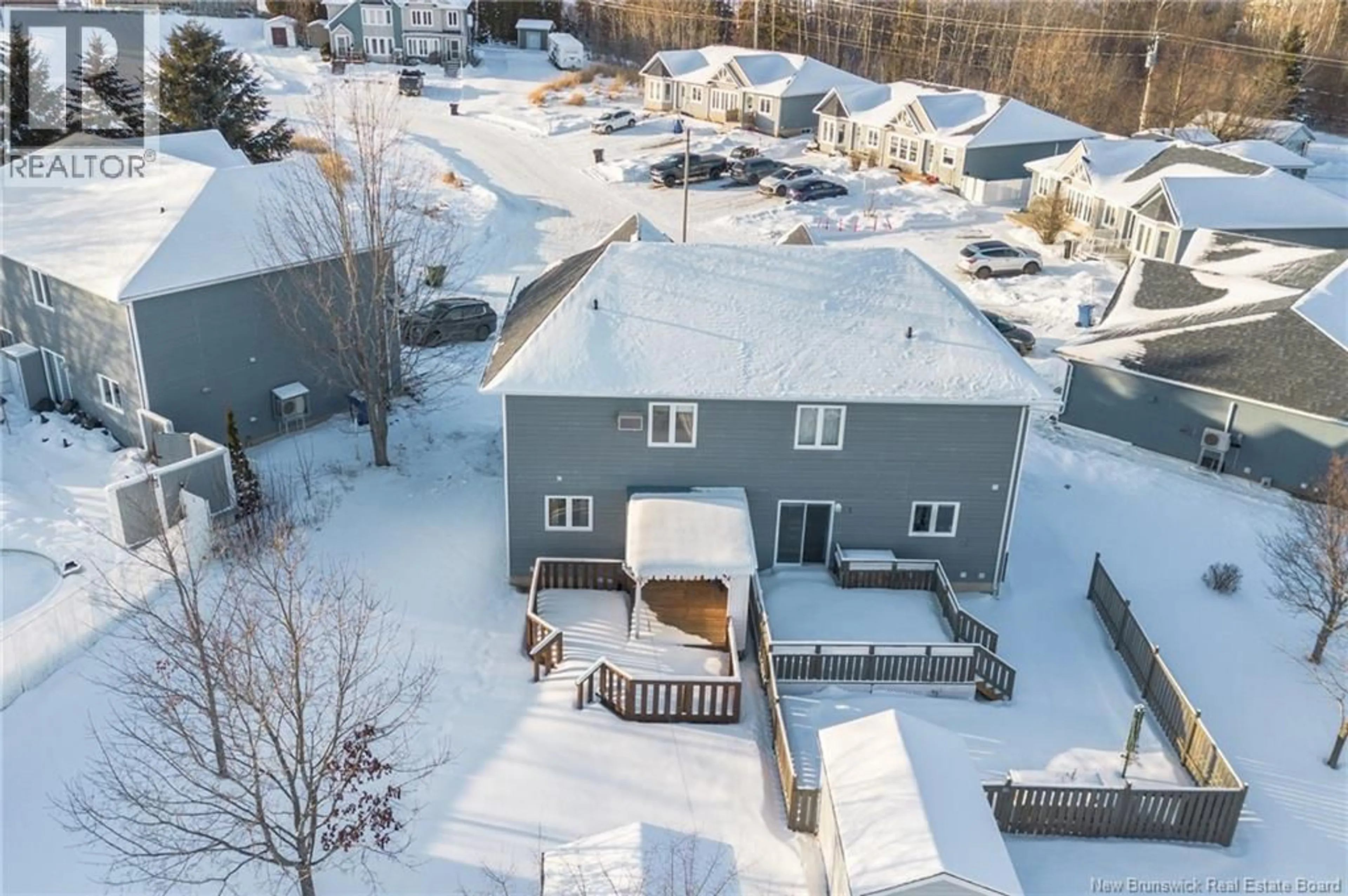 A pic from outside/outdoor area/front of a property/back of a property/a pic from drone, street for 1085 WESTBROOK COURT, Bathurst New Brunswick E2A4X1