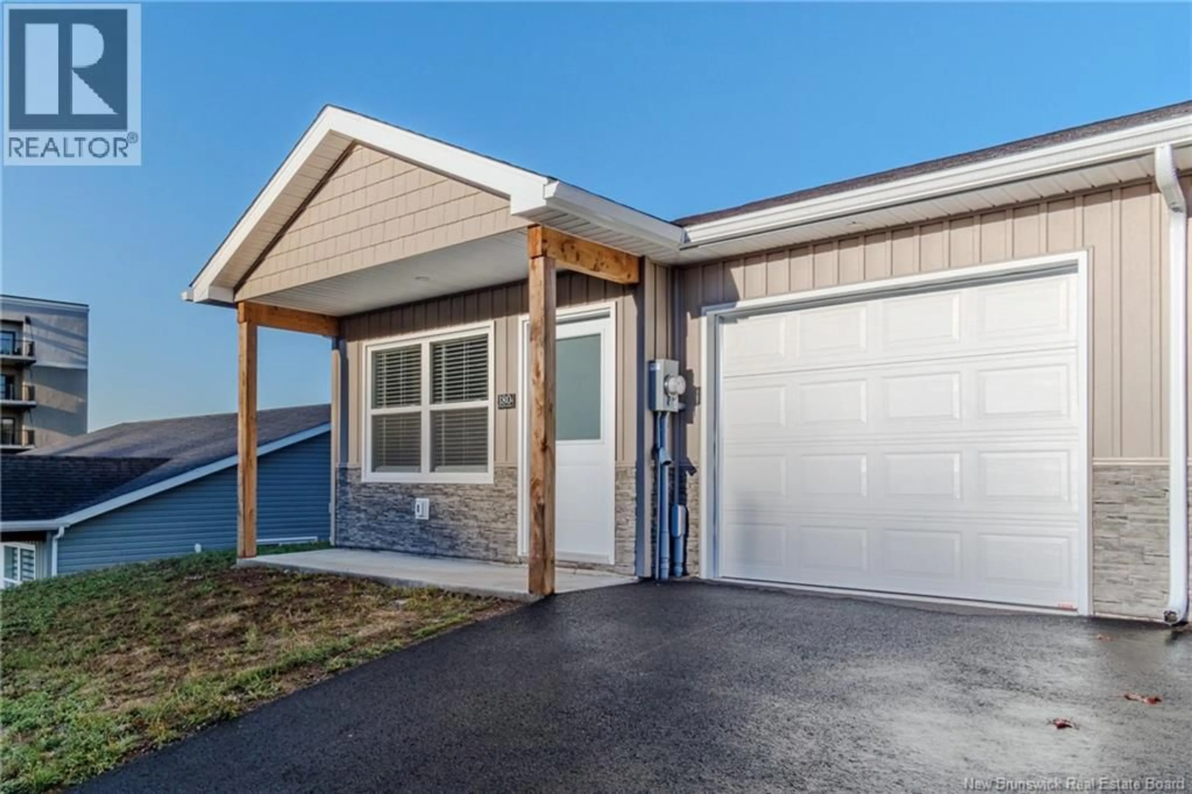 Home with vinyl exterior material, water/lake/river/ocean view for 180 ARLINGTON CRESCENT, Saint John New Brunswick E2K0G2