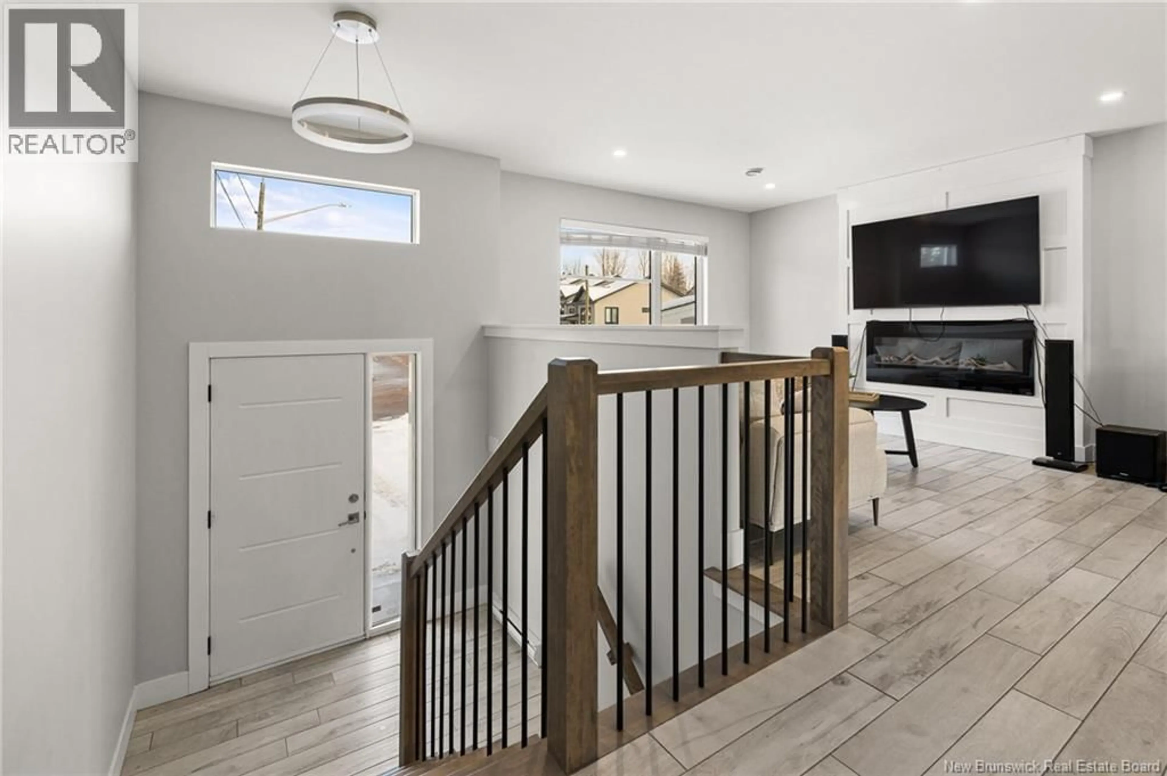 Indoor entryway for 206 HERMAN STREET, Dieppe New Brunswick E1A7G7