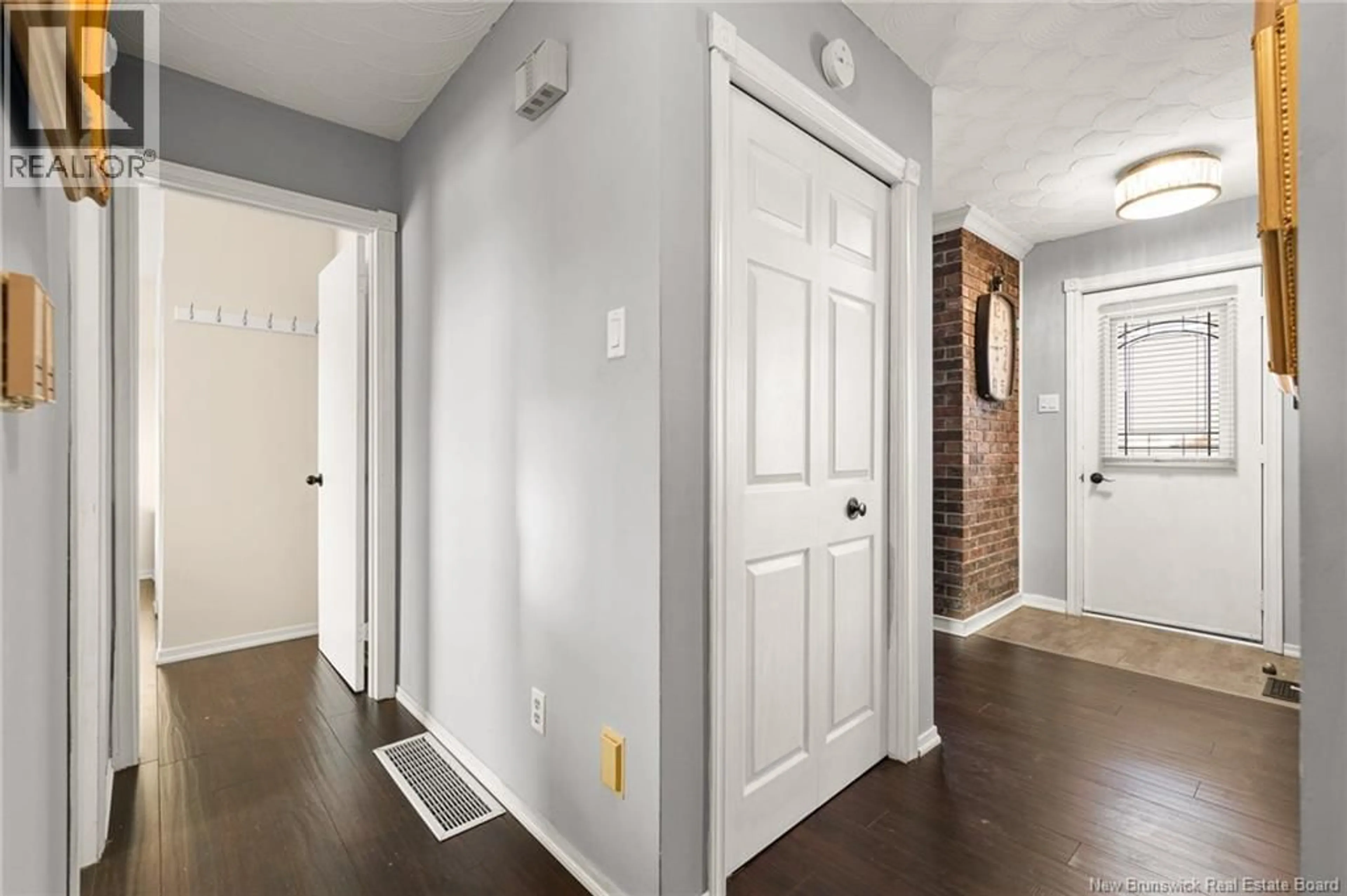 Indoor entryway for 2942 ROUTE 115, Irishtown New Brunswick E1H2L8