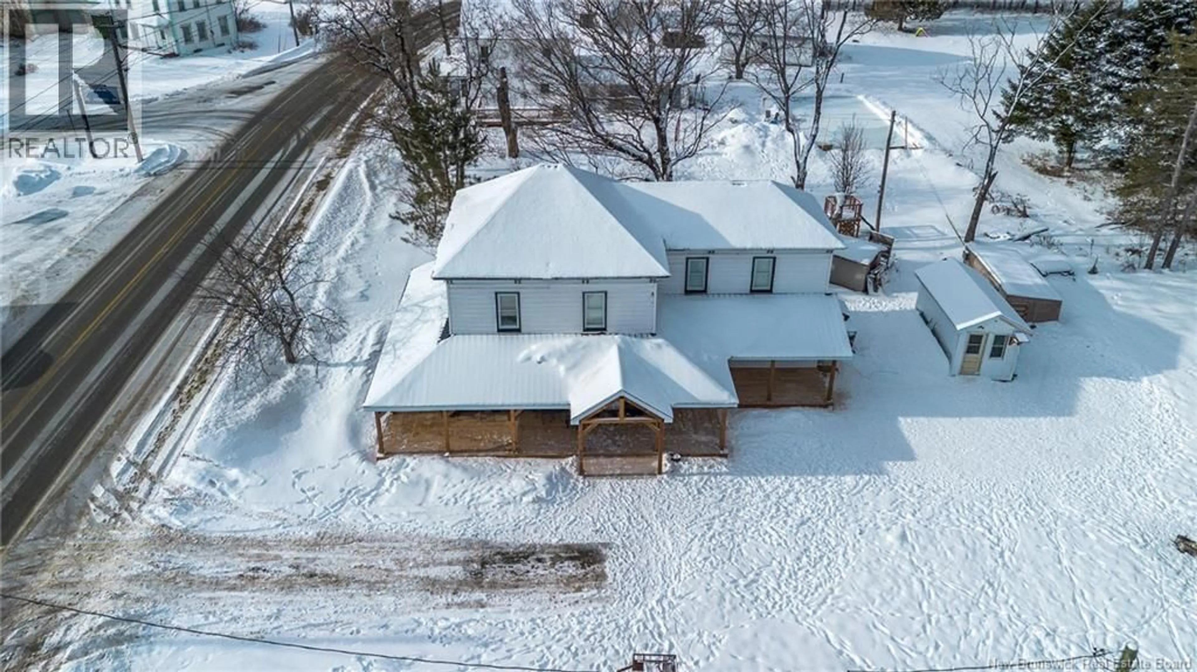 A pic from outside/outdoor area/front of a property/back of a property/a pic from drone, street for 810 CENTRAL STREET, Centreville New Brunswick E7K2B6