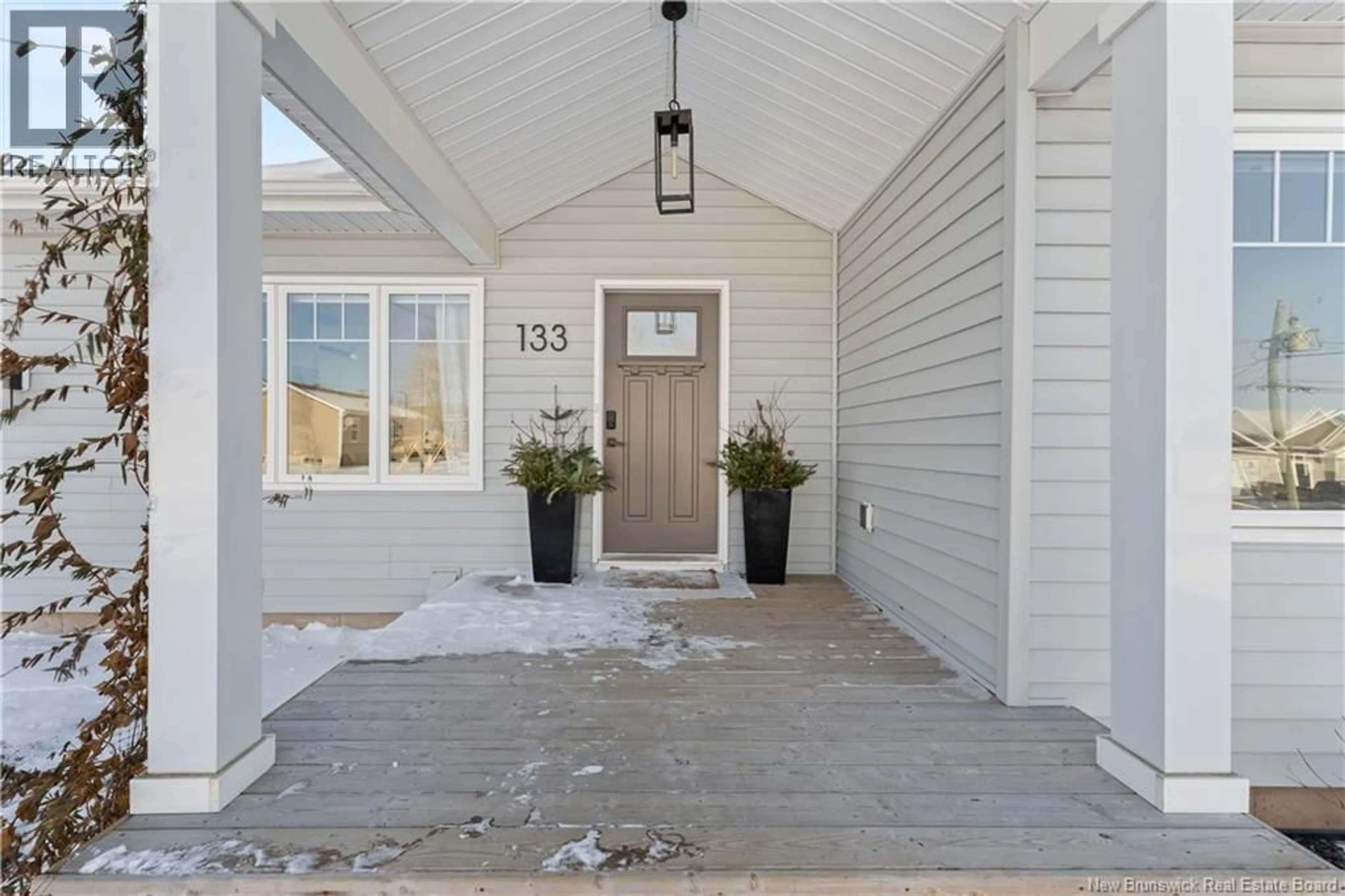 Indoor entryway for 133 DOIRON STREET, Dieppe New Brunswick E1A0X9