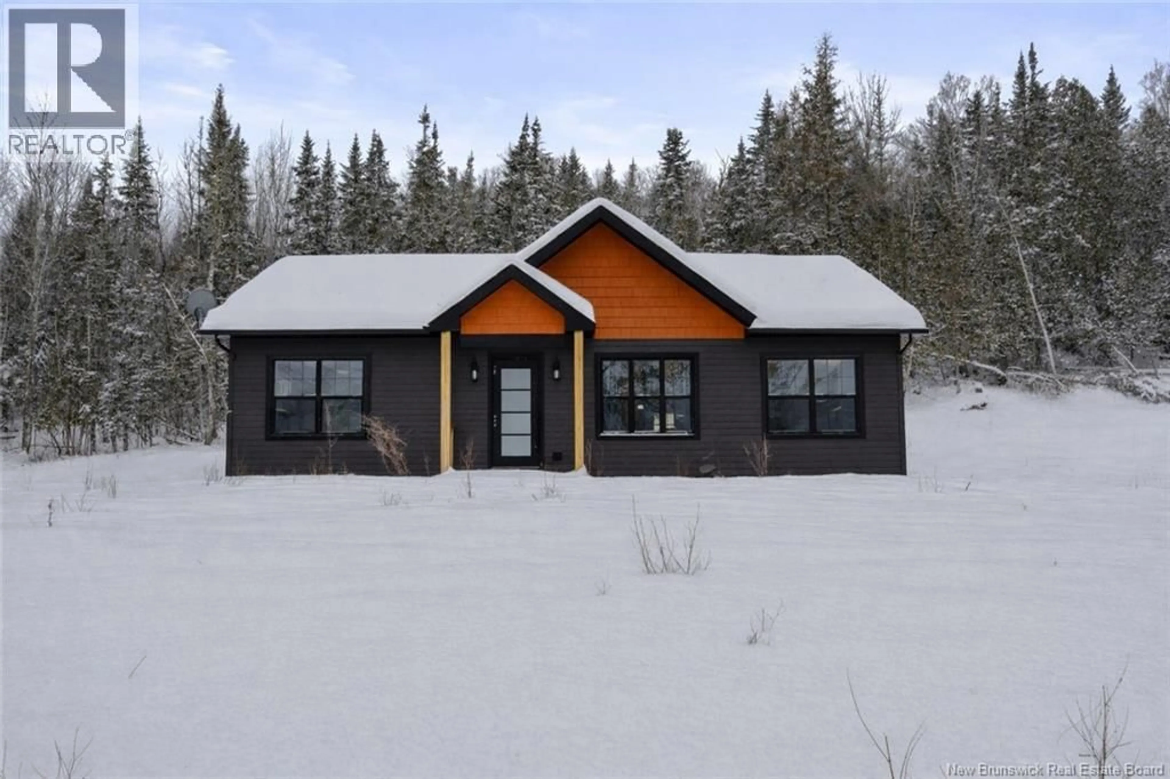 Home with vinyl exterior material, building for 6210 ROUTE 101, Blissville New Brunswick E5L2A1