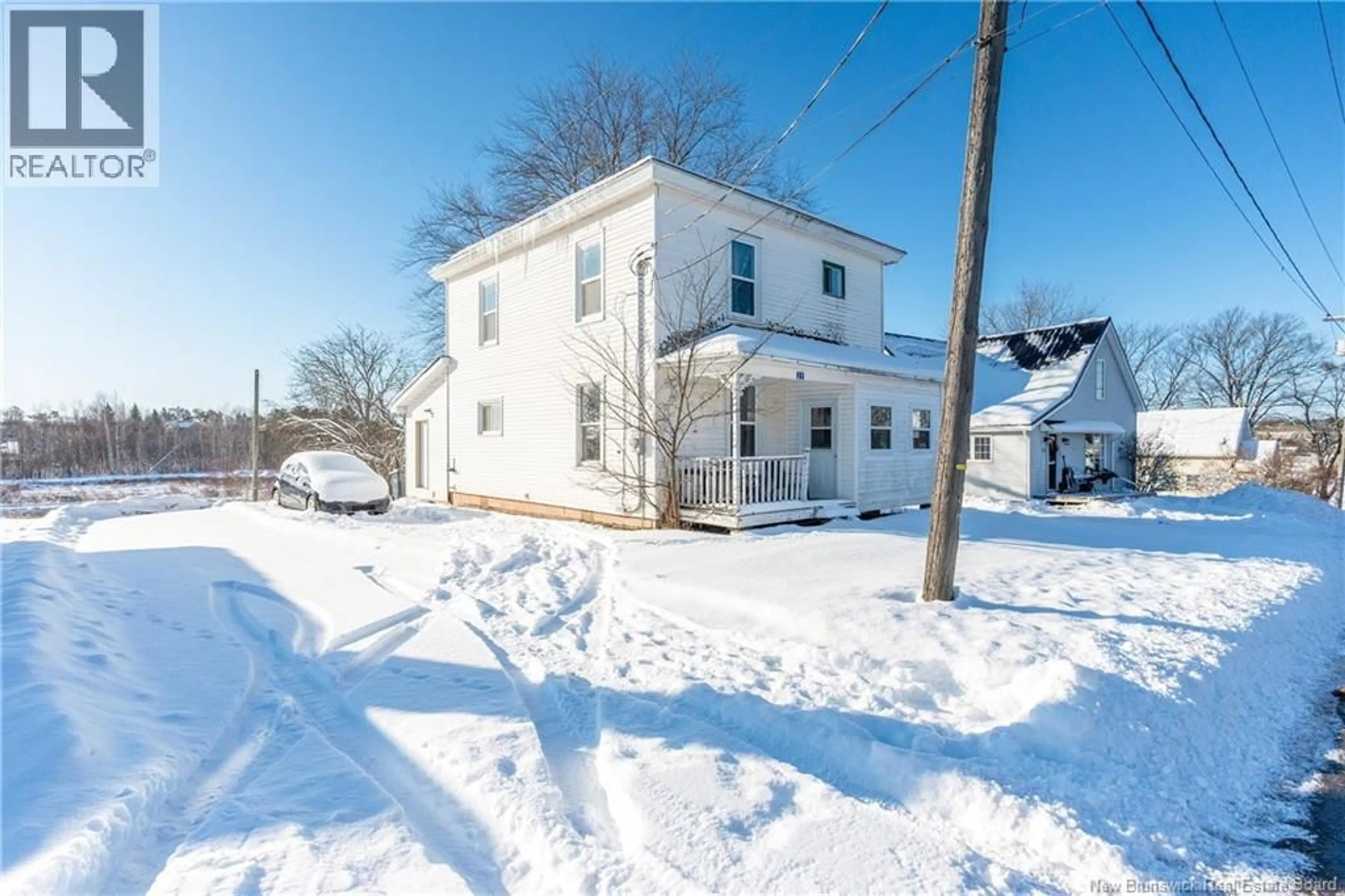A pic from outside/outdoor area/front of a property/back of a property/a pic from drone, street for 27 ST JAMES STREET, Sackville New Brunswick E4L4L7
