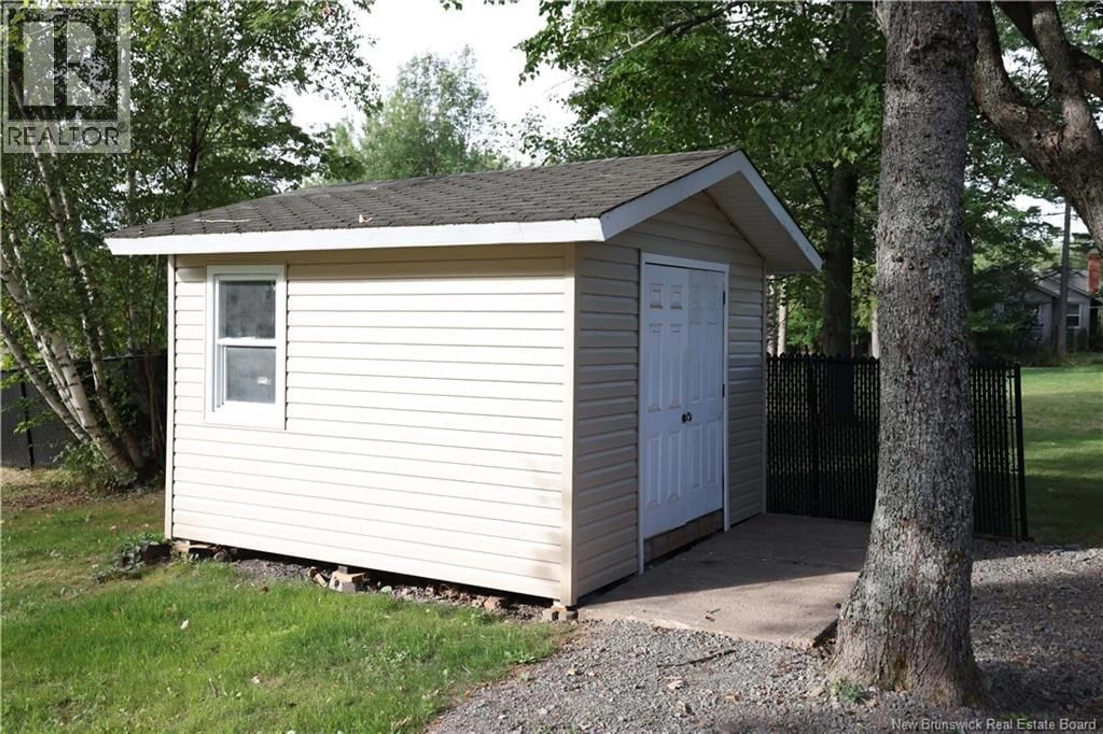 Shed for 542 SALISBURY ROAD, Moncton New Brunswick E1E1B8