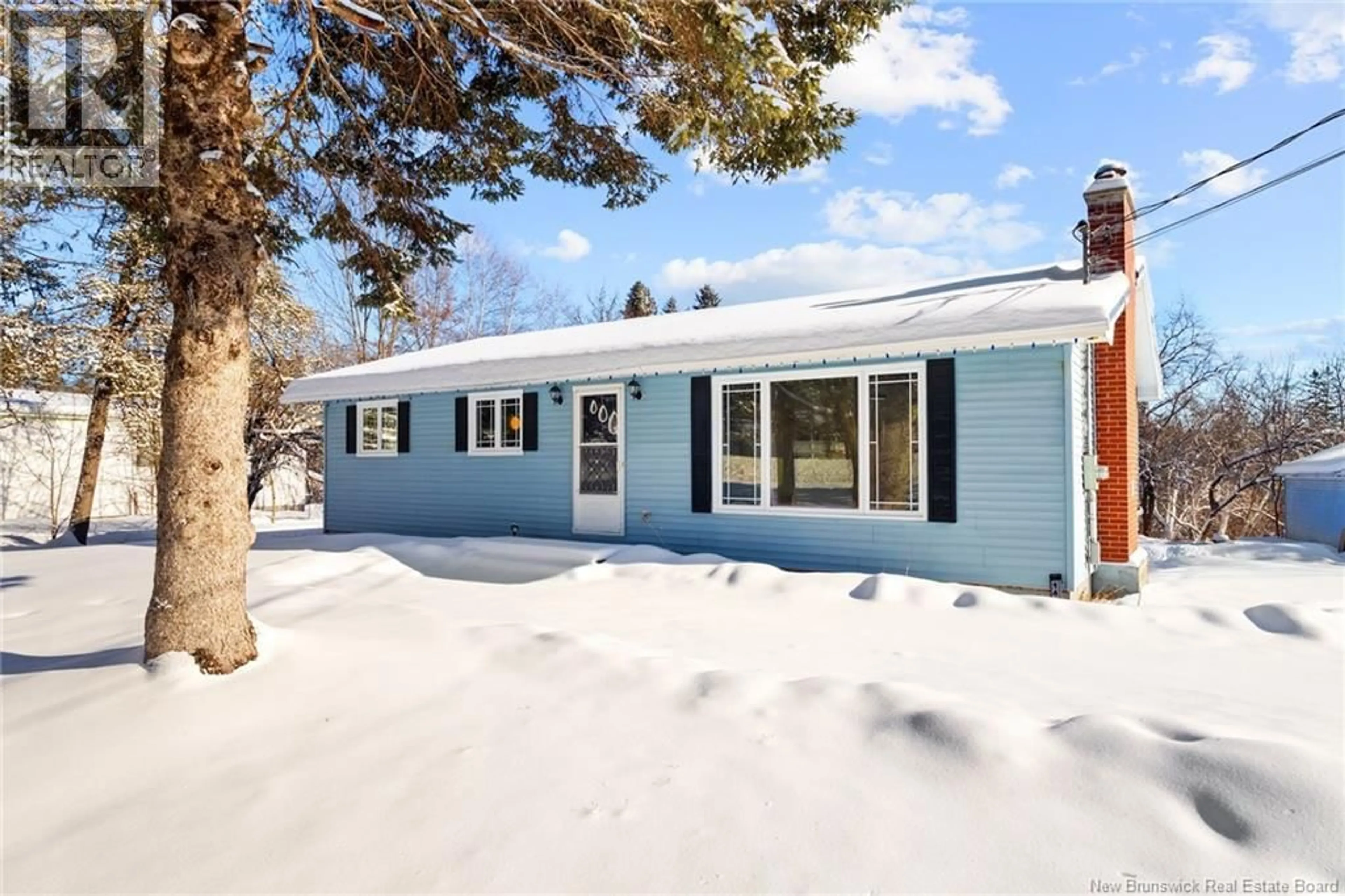 Home with vinyl exterior material, street for 1421 ROUTE 101, Nasonworth New Brunswick E3V2C8