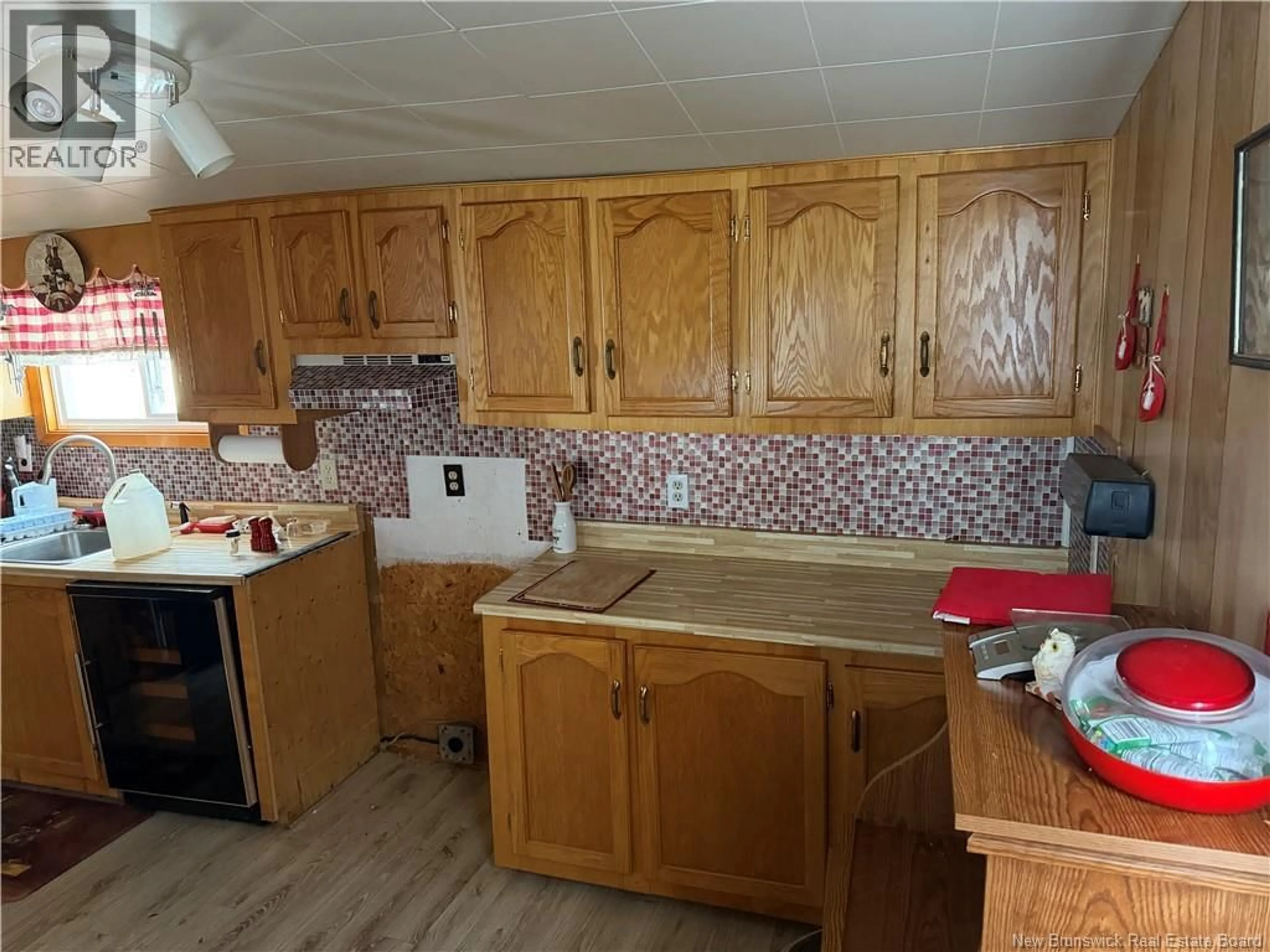 Standard kitchen, unknown for 585 SALEM ROAD, Havelock New Brunswick E4Z5S3