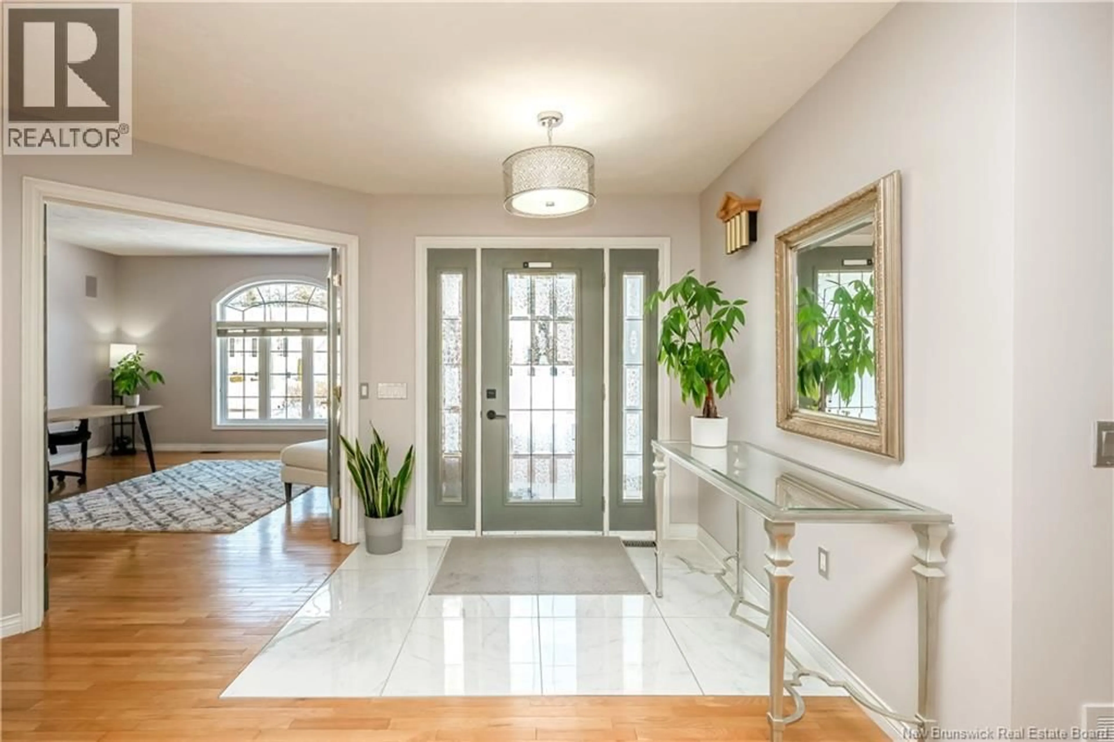 Indoor entryway for 1047 BARACHOIS STREET, Dieppe New Brunswick E1A7S8