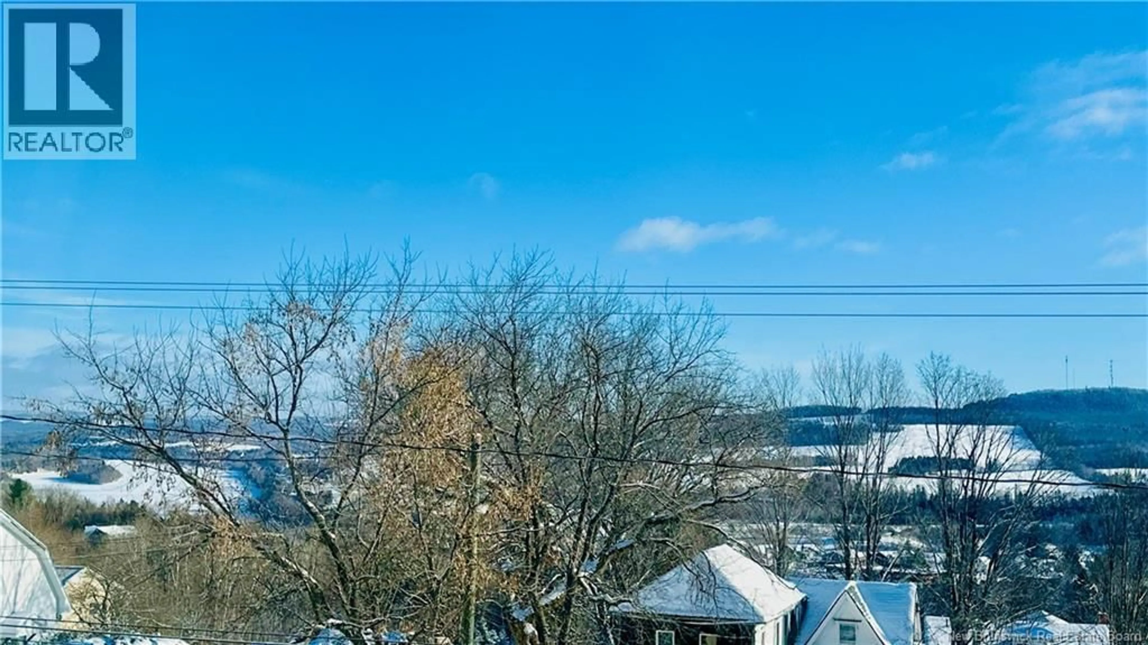 A pic from outside/outdoor area/front of a property/back of a property/a pic from drone, water/lake/river/ocean view for 136 RIVERVIEW DRIVE, Florenceville-Bristol New Brunswick E7L3M3