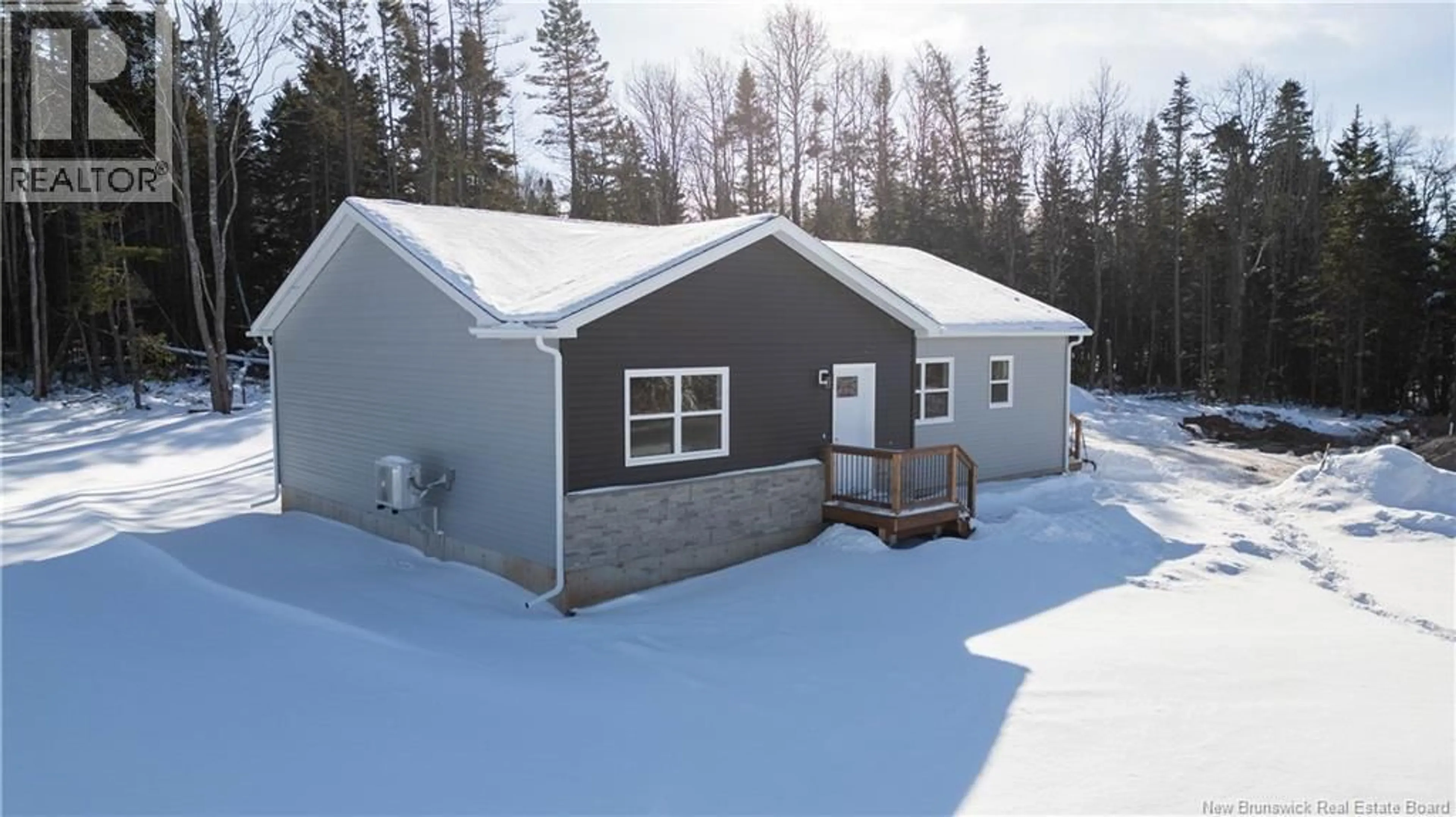 Home with vinyl exterior material, unknown for 57 CROSSMAN ROAD, Sackville New Brunswick E4L2Y3