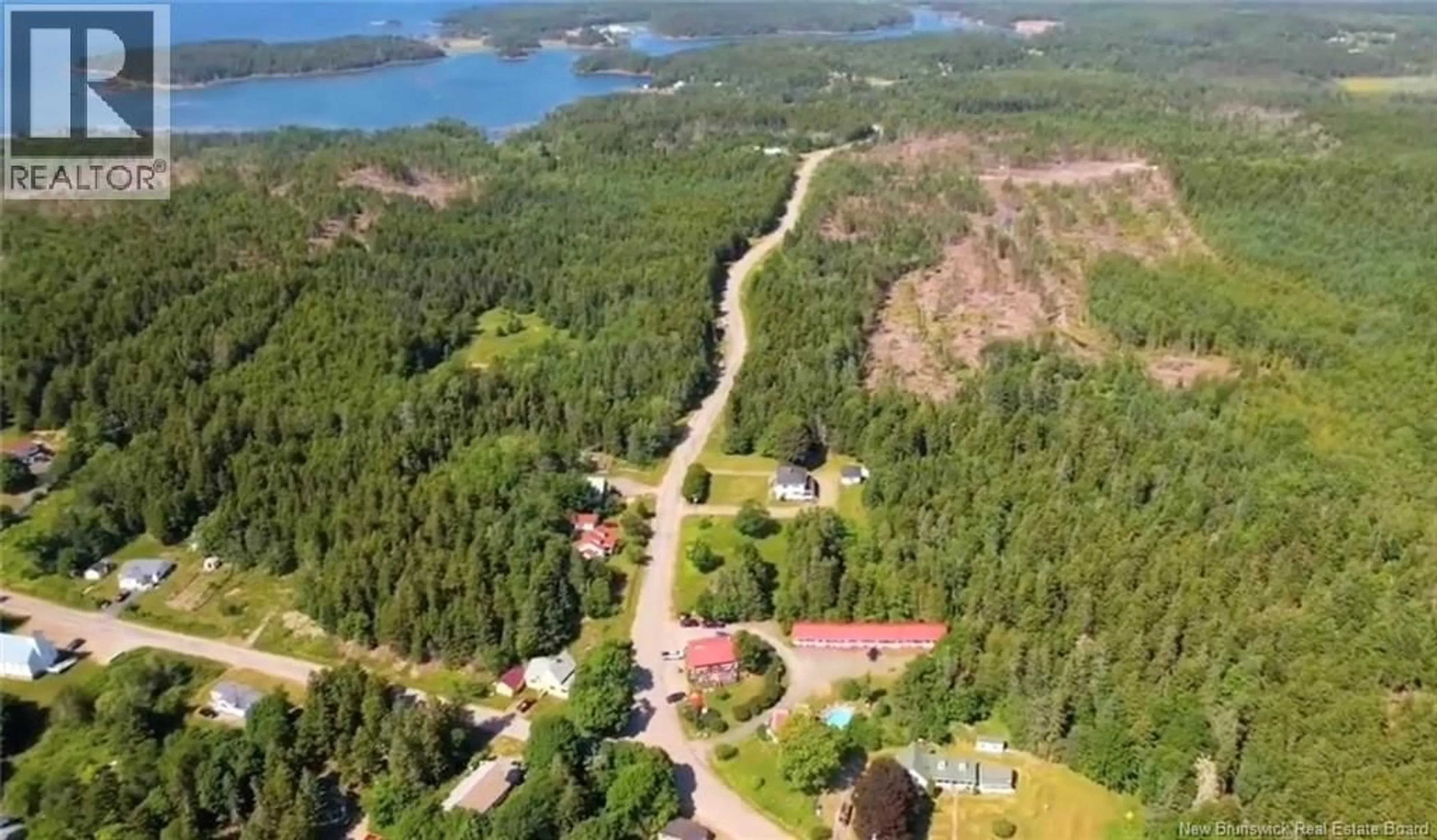 A pic from outside/outdoor area/front of a property/back of a property/a pic from drone, water/lake/river/ocean view for 939-941 ROUTE 772, Fairhaven New Brunswick E5V1P1