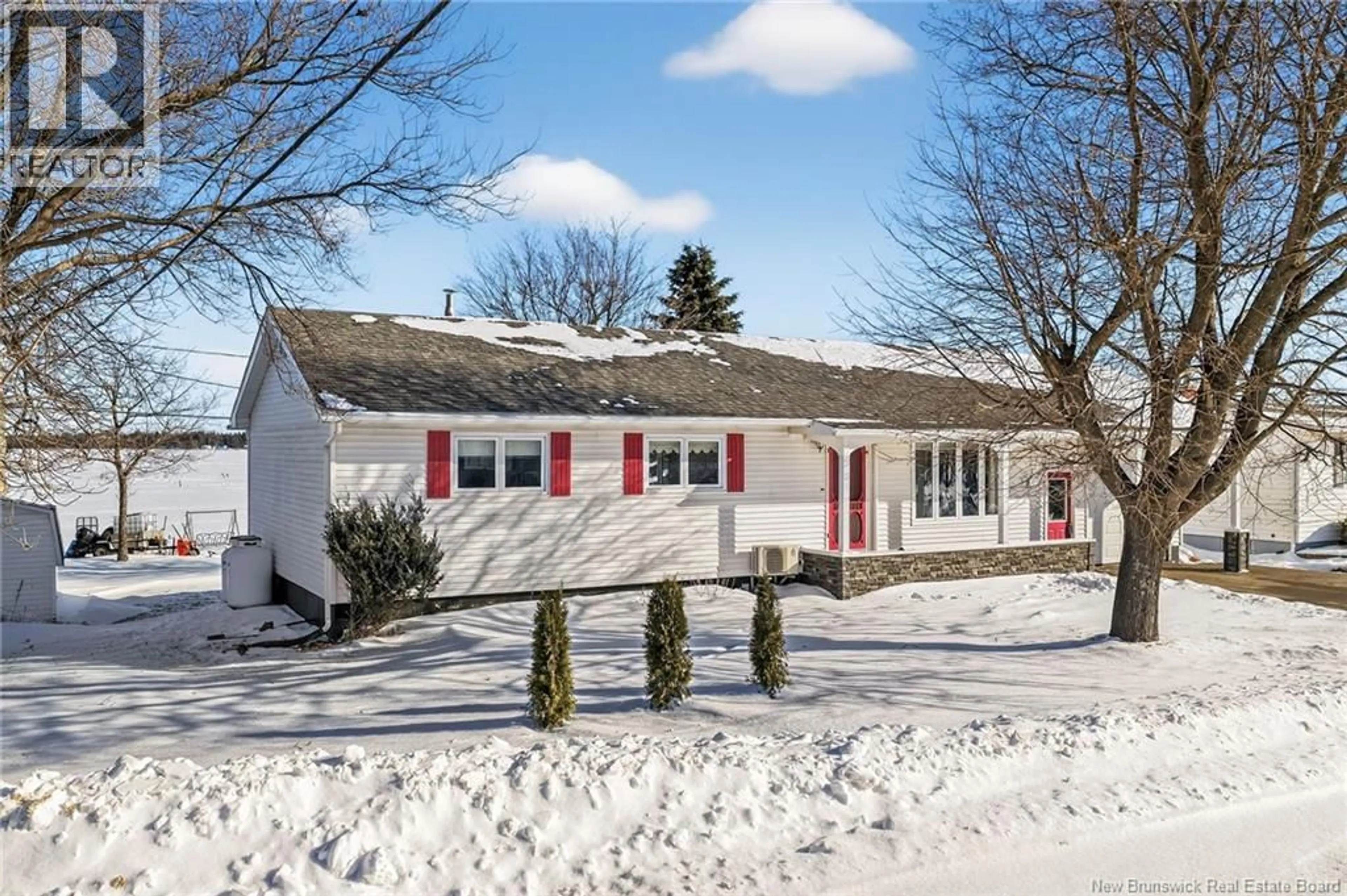 Home with vinyl exterior material, street for 5 BEAU RIVAGE STREET, Richibucto New Brunswick E4W3W4