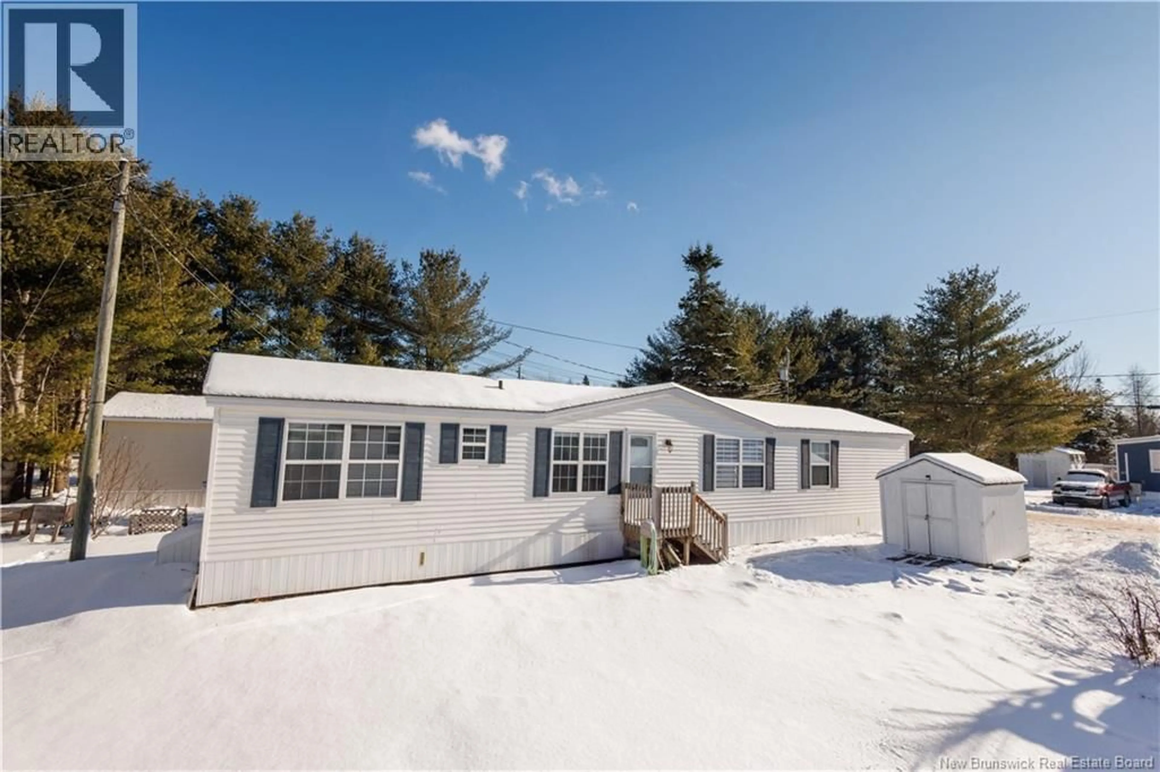 Home with vinyl exterior material, unknown for 111 CURRIE CRESCENT, Waasis New Brunswick E3B7H3