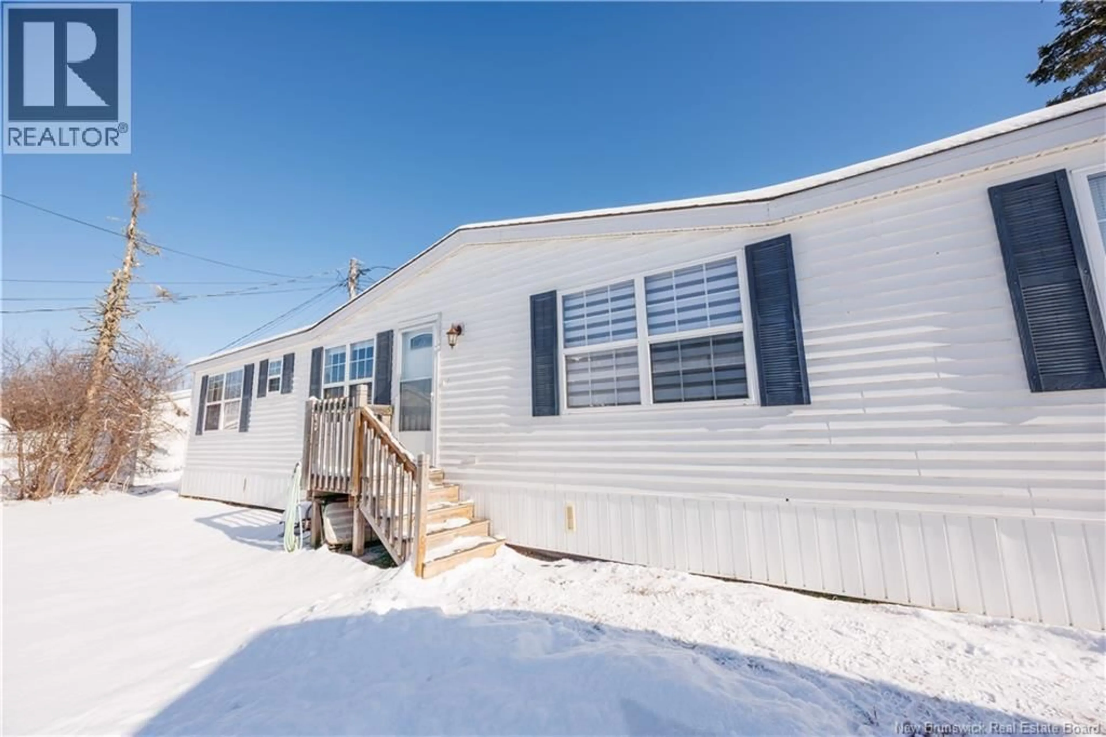 Home with vinyl exterior material, unknown for 111 CURRIE CRESCENT, Waasis New Brunswick E3B7H3