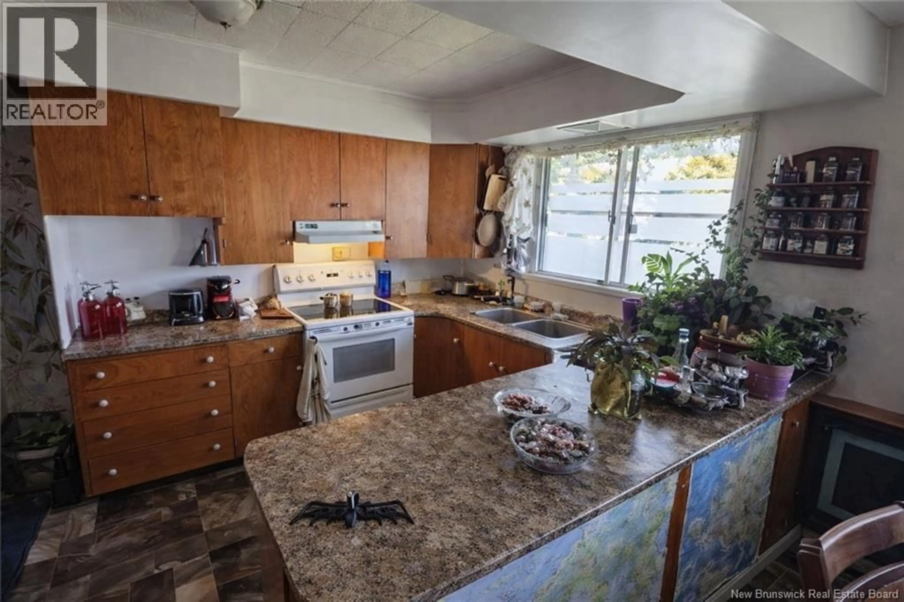 Standard kitchen, unknown for 402 VARRILY STREET, Bathurst New Brunswick E2A2P1