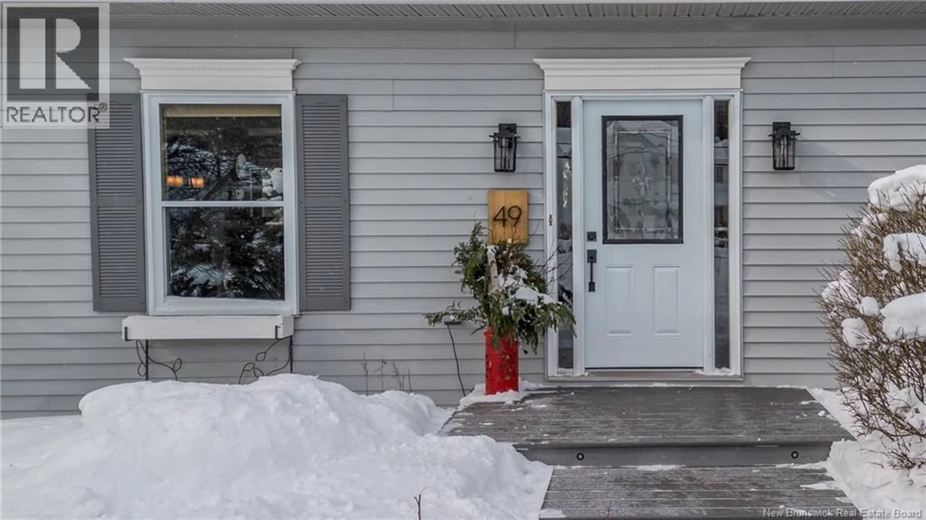 Indoor entryway for 49 QUEENSBURY DRIVE, Quispamsis New Brunswick E2E4Z1