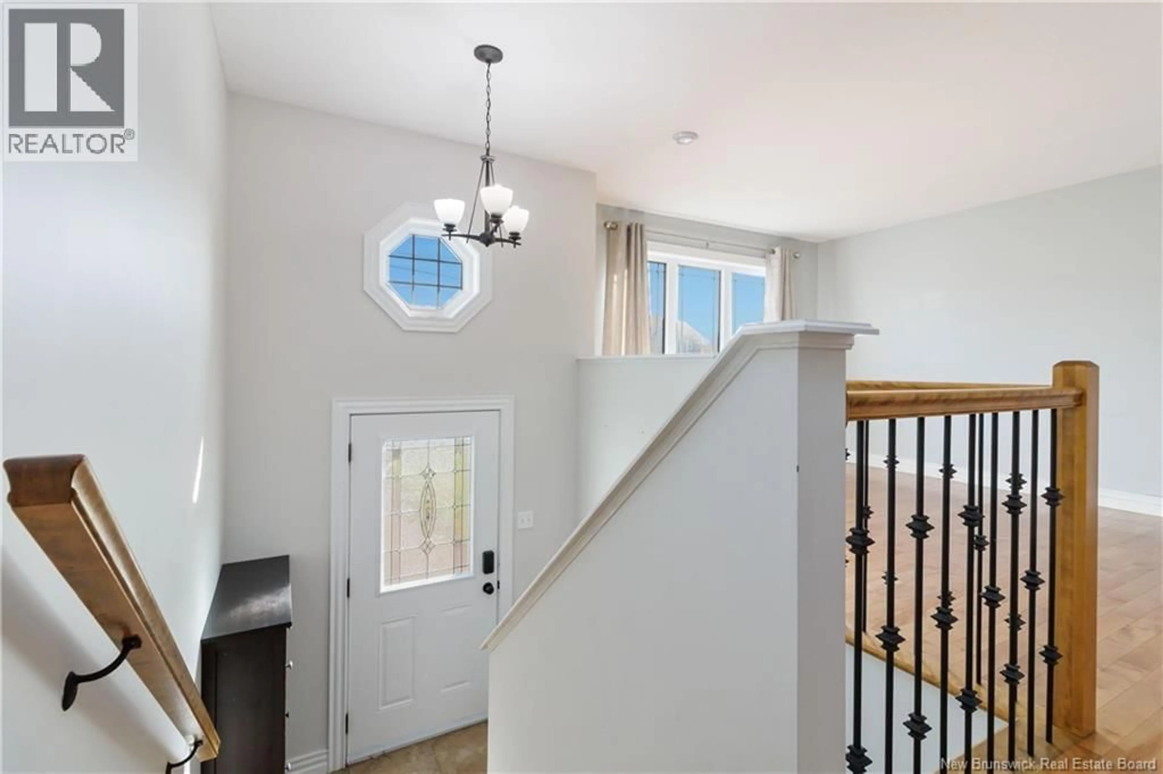Indoor entryway for 47 NUGENT, Dieppe New Brunswick E1A0S7