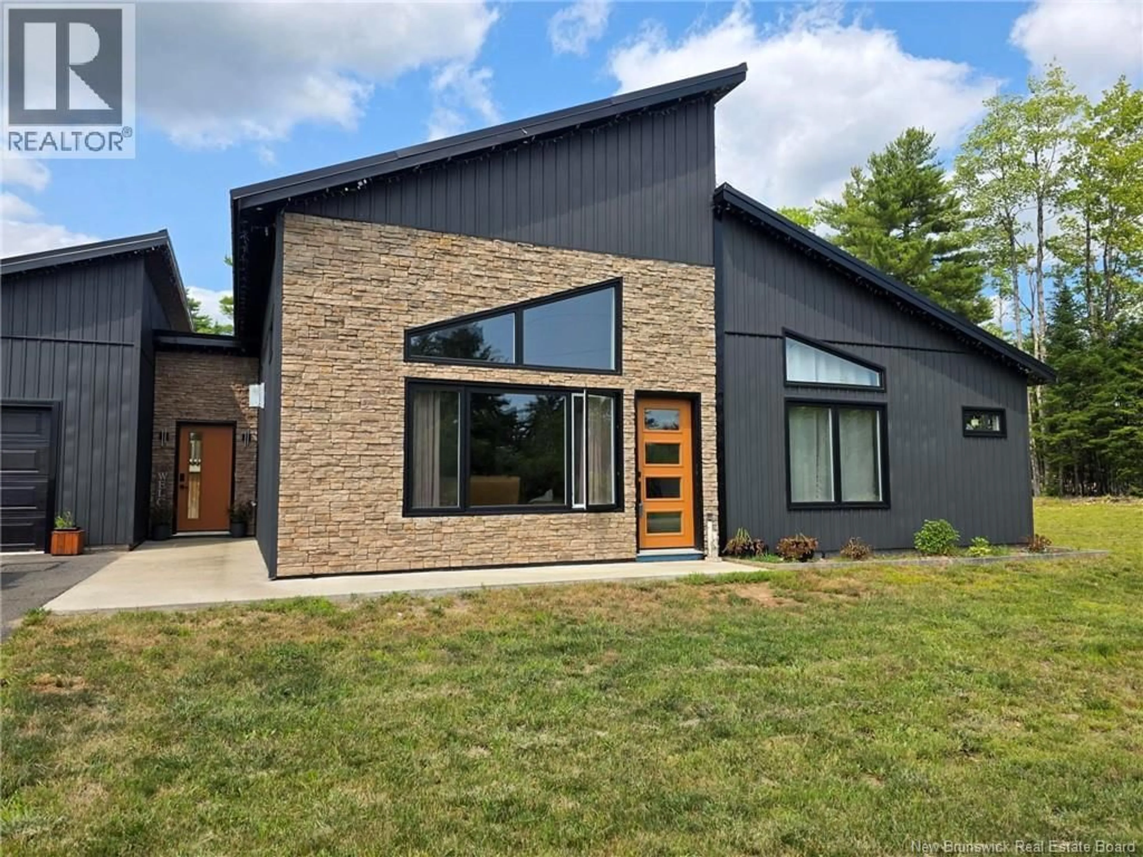 Home with brick exterior material, unknown for 9 CREST AVENUE, Heathland New Brunswick E3L0G8