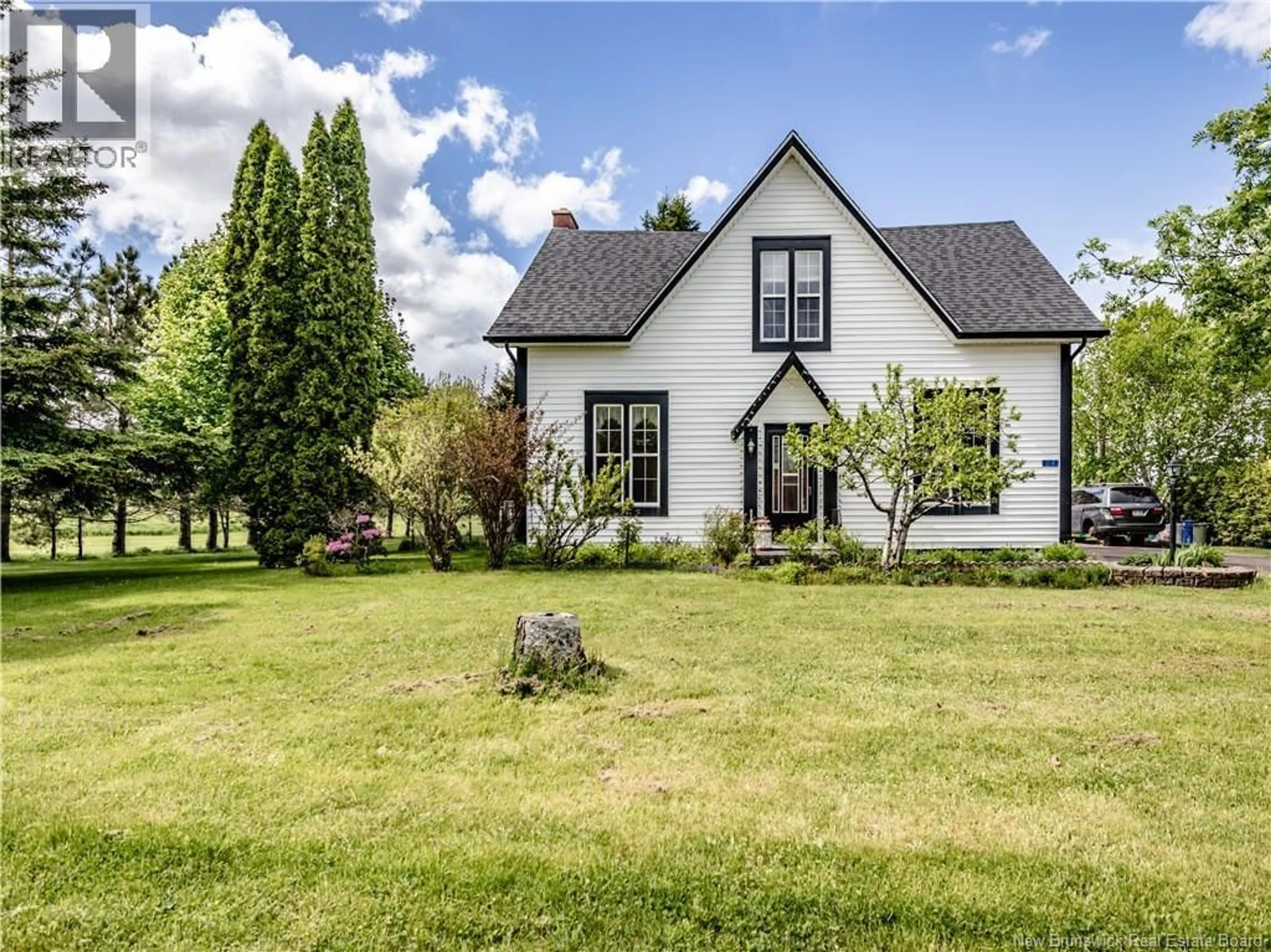 A pic from outside/outdoor area/front of a property/back of a property/a pic from drone, street for 24 BONAR LAW, Rexton New Brunswick E4W1V8