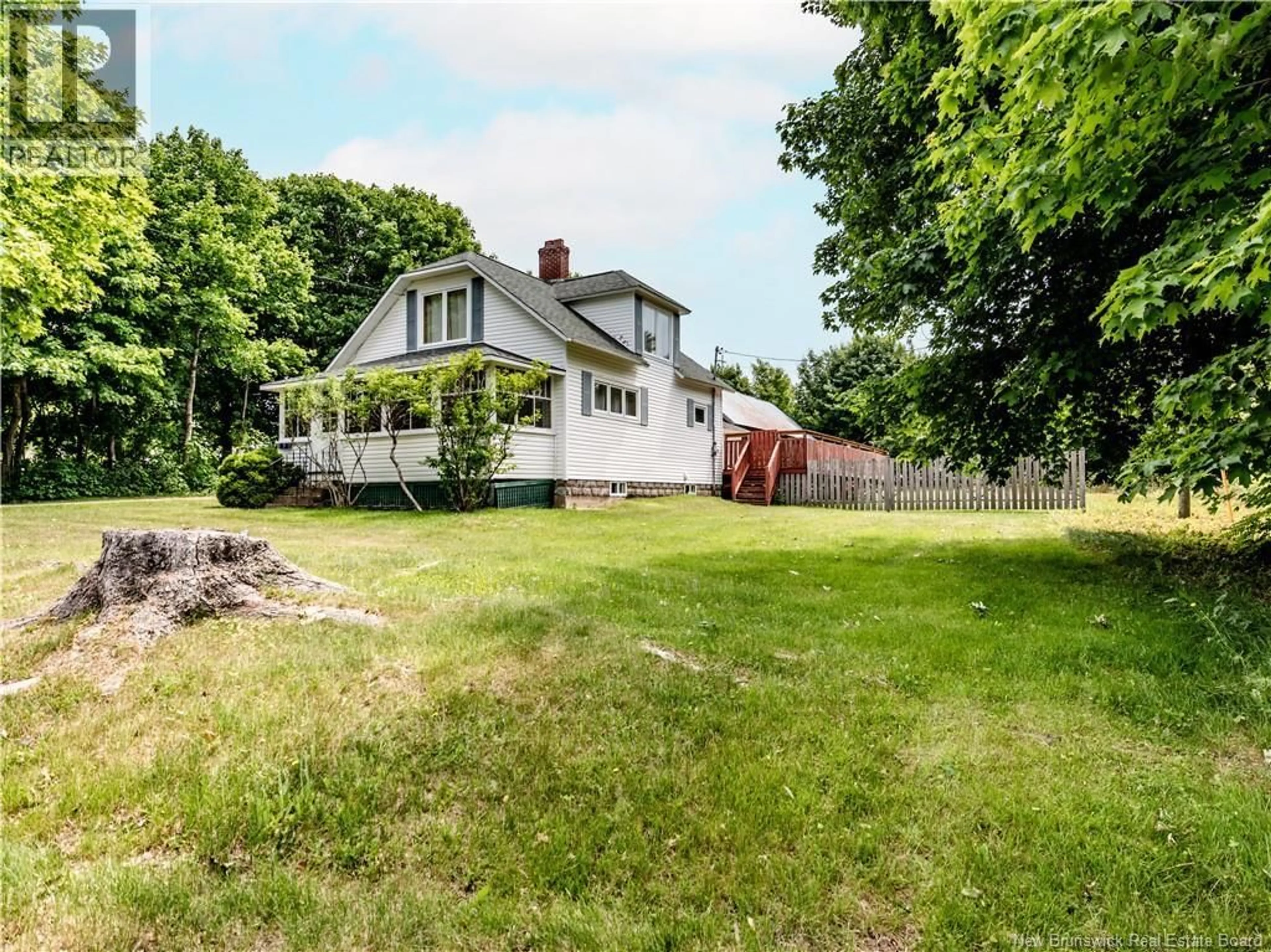 A pic from outside/outdoor area/front of a property/back of a property/a pic from drone, street for 7 SUNSET DRIVE, Rexton New Brunswick E4W2E6